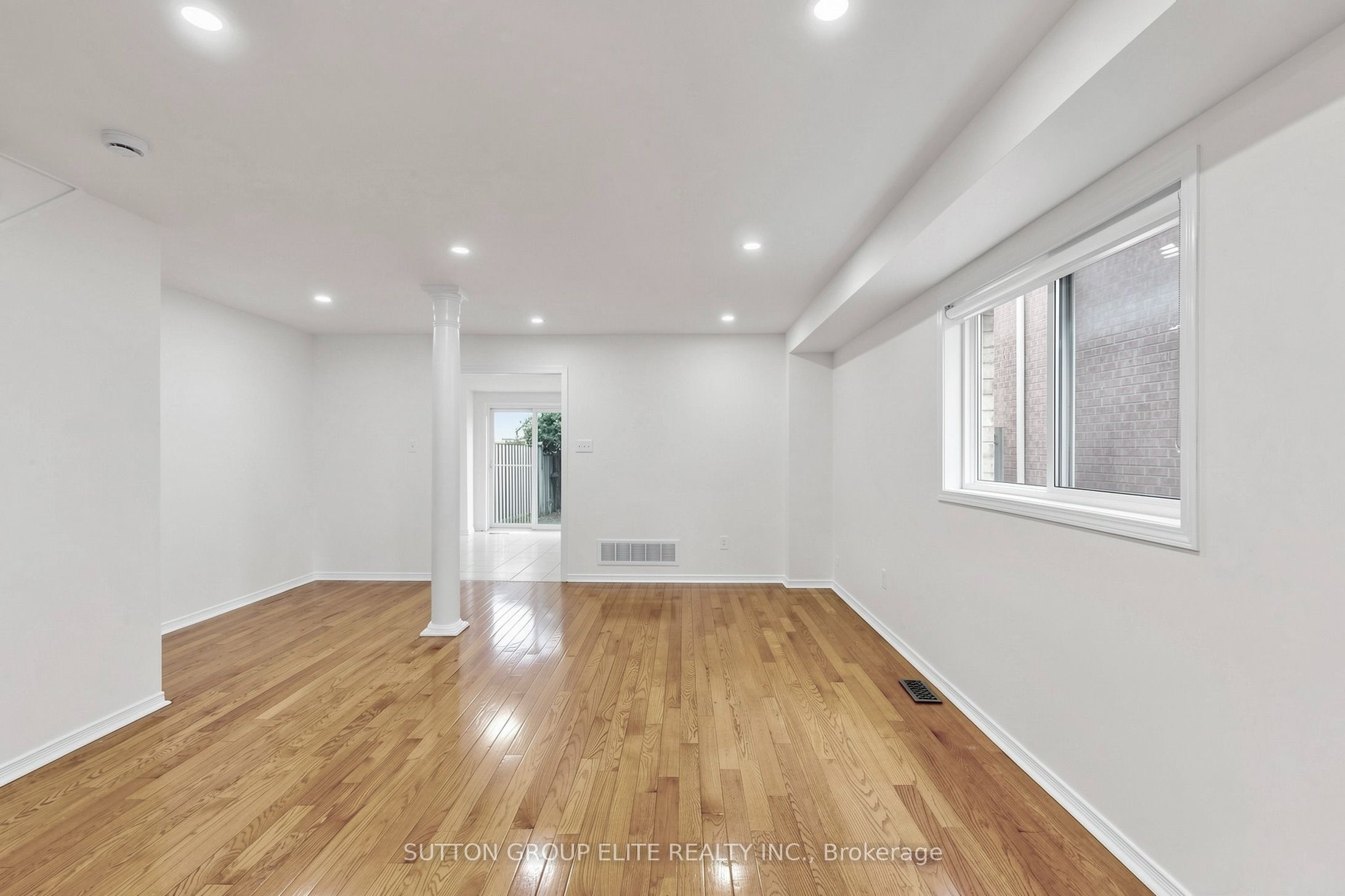 5684 Volpe Avenue, Mississauga 5