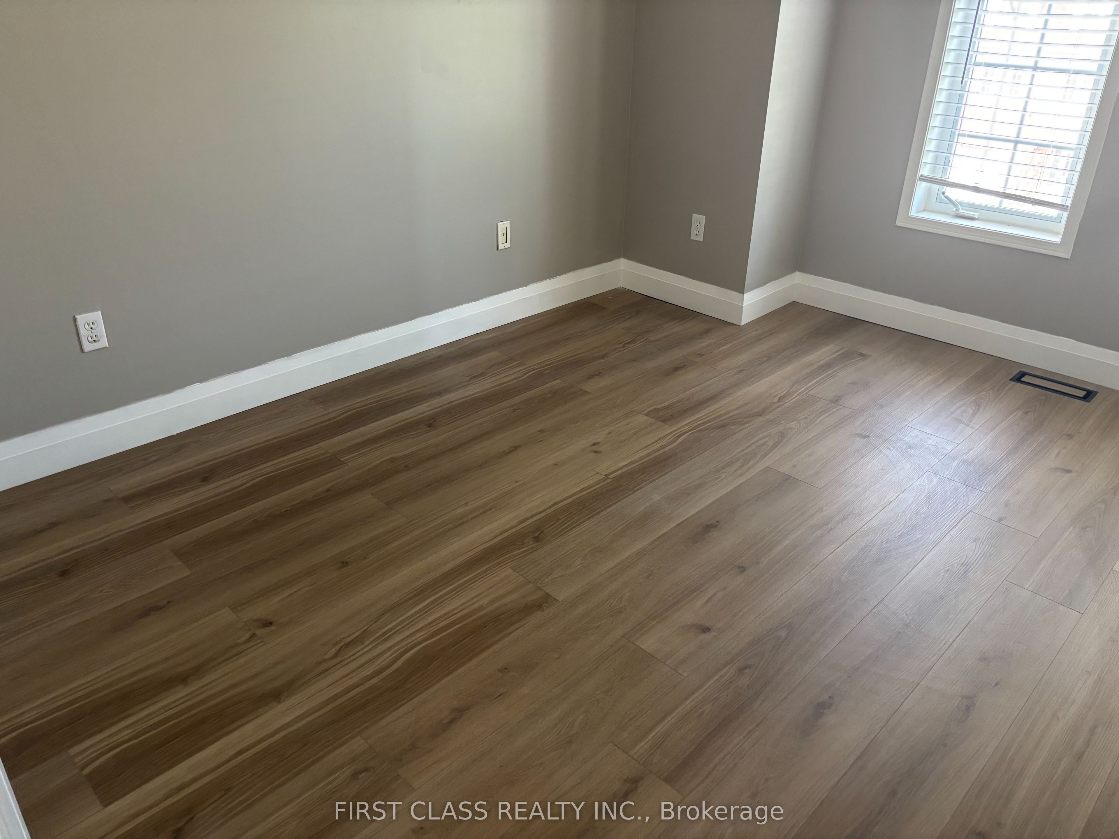 3350 Southwick Street, Mississauga 5