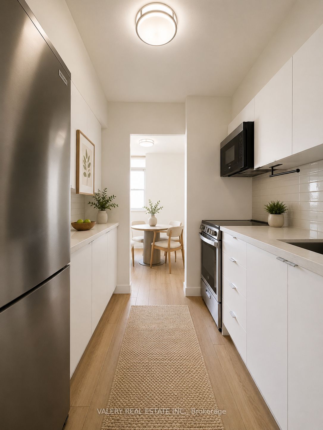 Unit 906 - 70 Park Street E, Mississauga 3