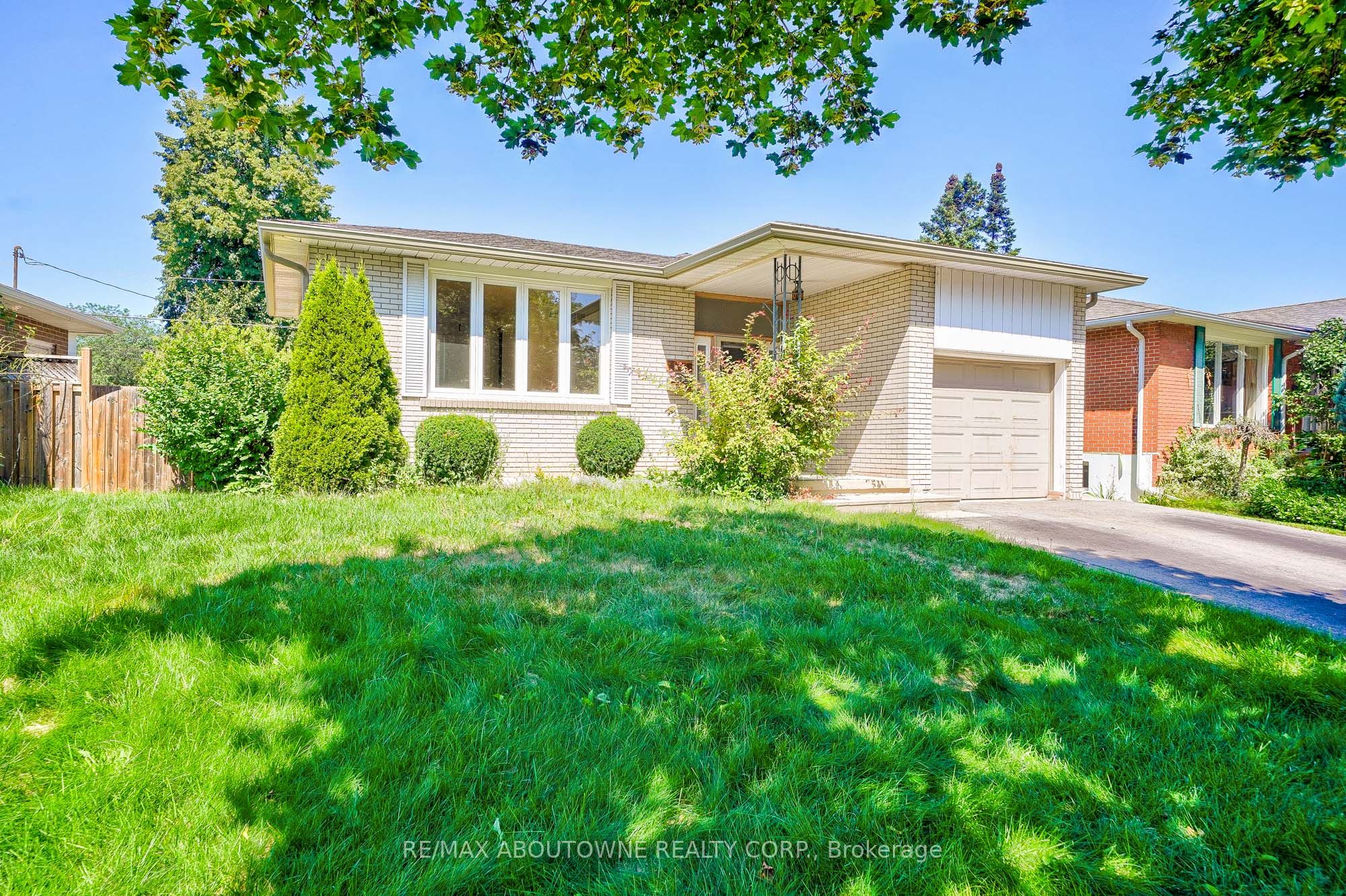 Unit Upper - 4395 Longmoor Drive, Burlington 3