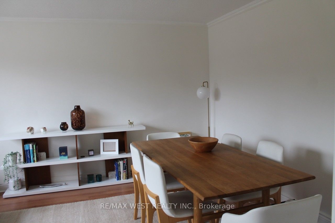 Unit Main - 14 Treeview Drive, Etobicoke 4
