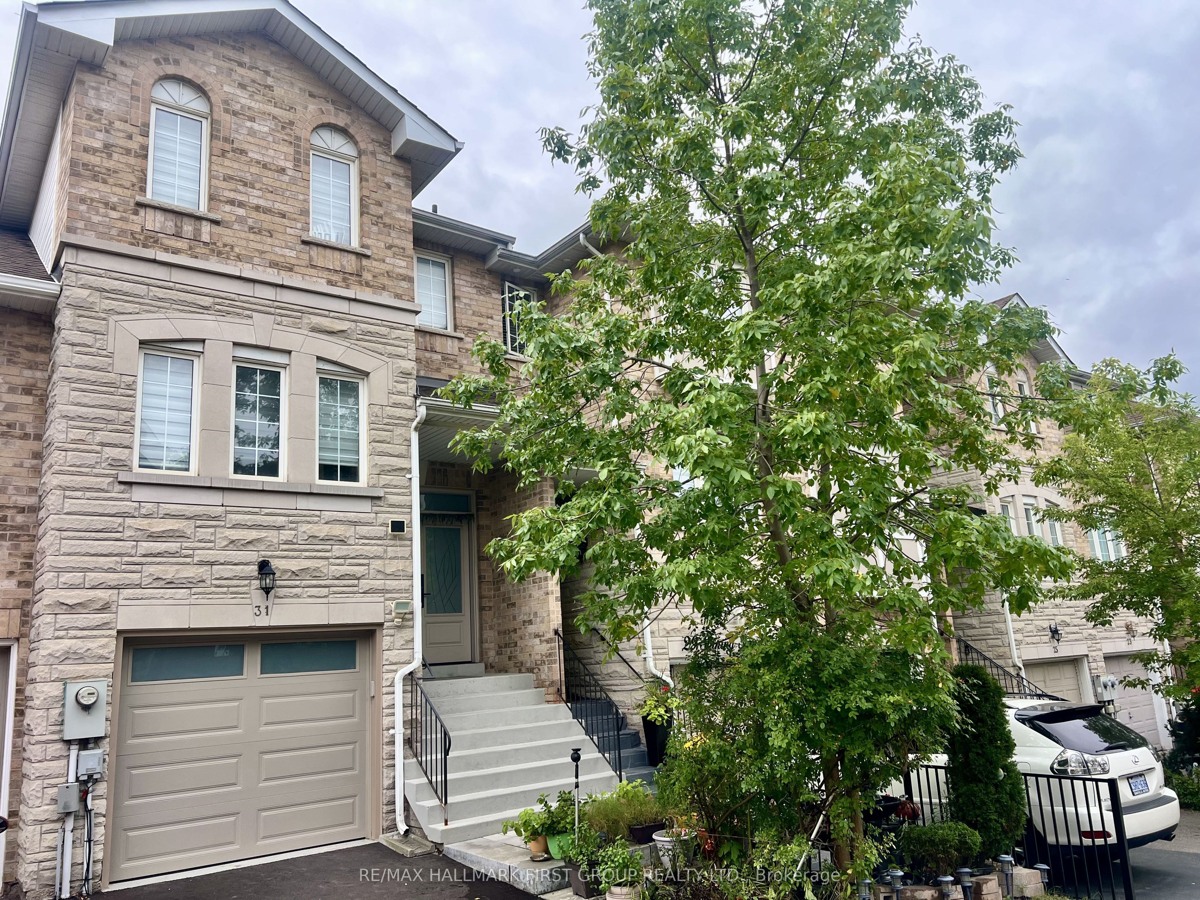31 Shining Star Crescent, Toronto 2