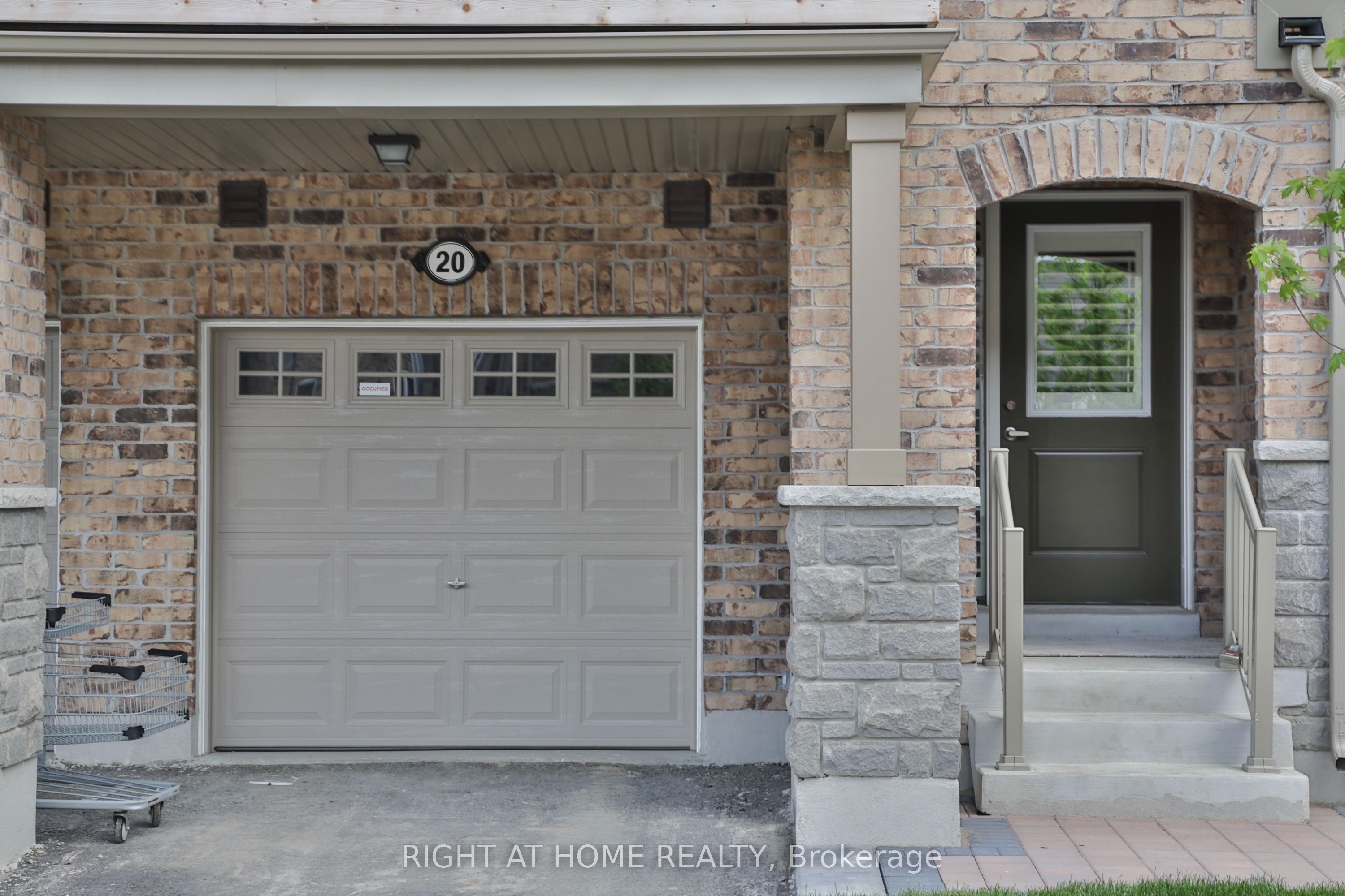 Unit 20 - 50 Edinburgh Drive, Brampton 5