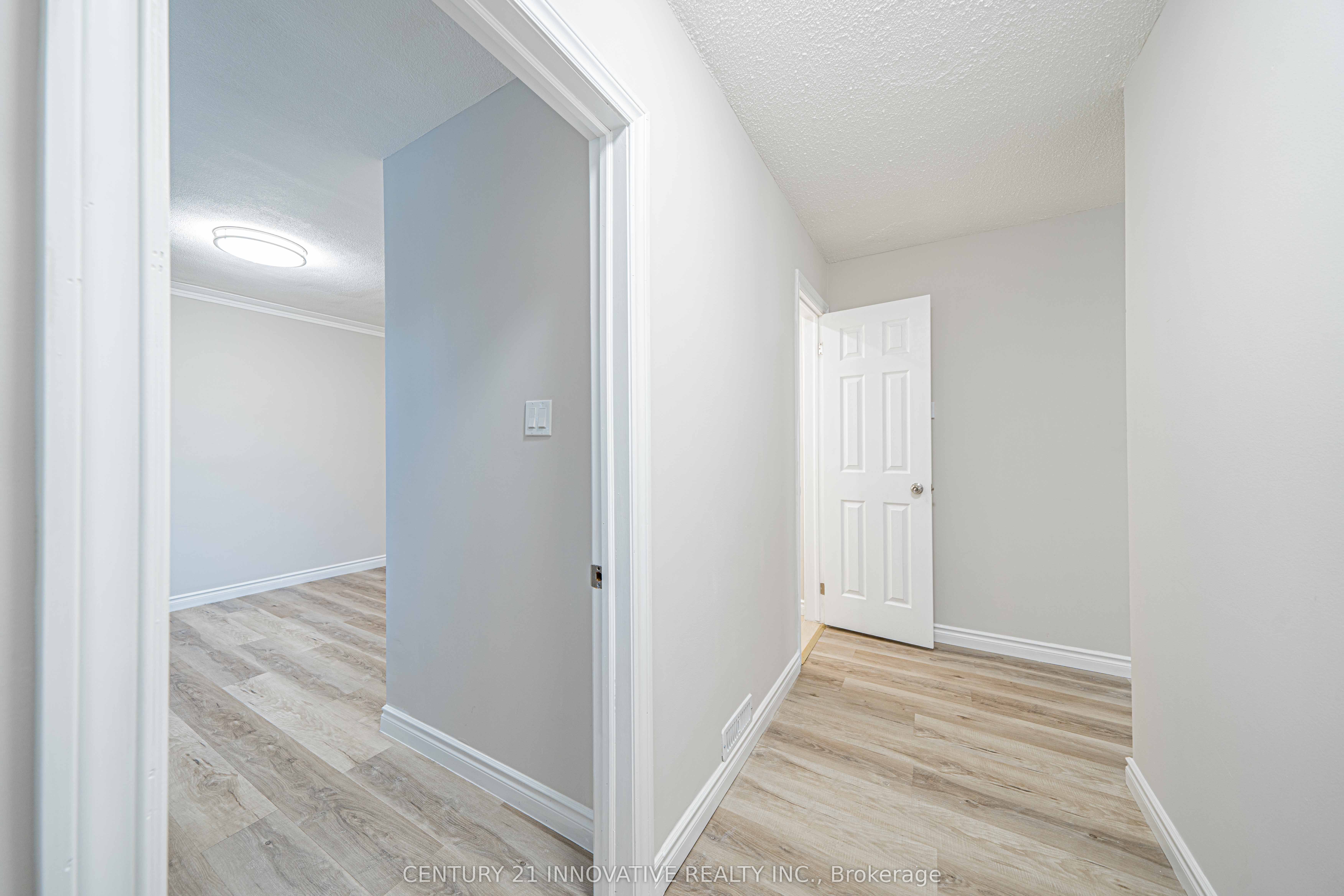 Unit Upper - 22 Carysfort Road, Etobicoke 4