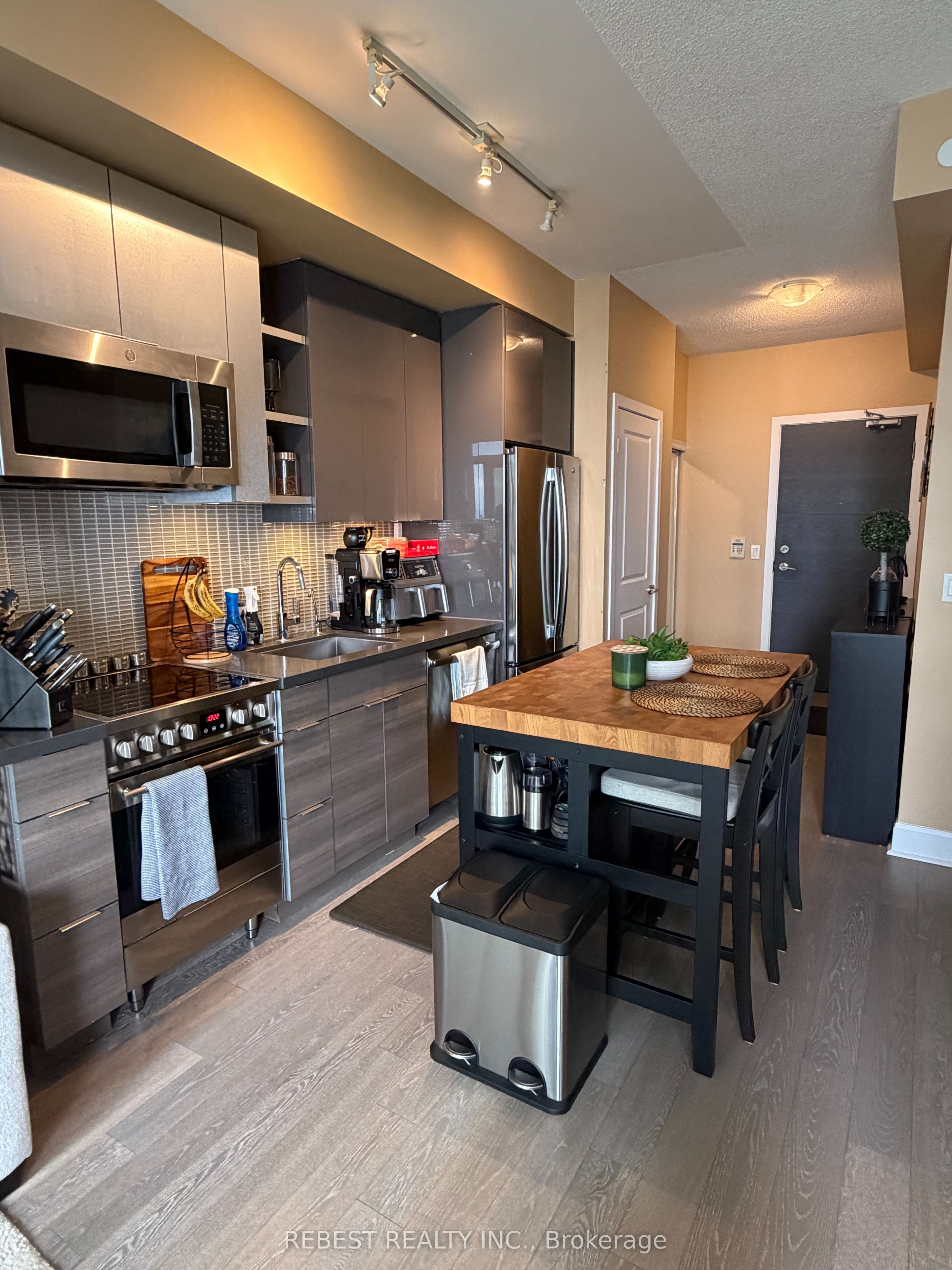 Unit 3302 - 33 Shore Breeze Drive, Etobicoke 3