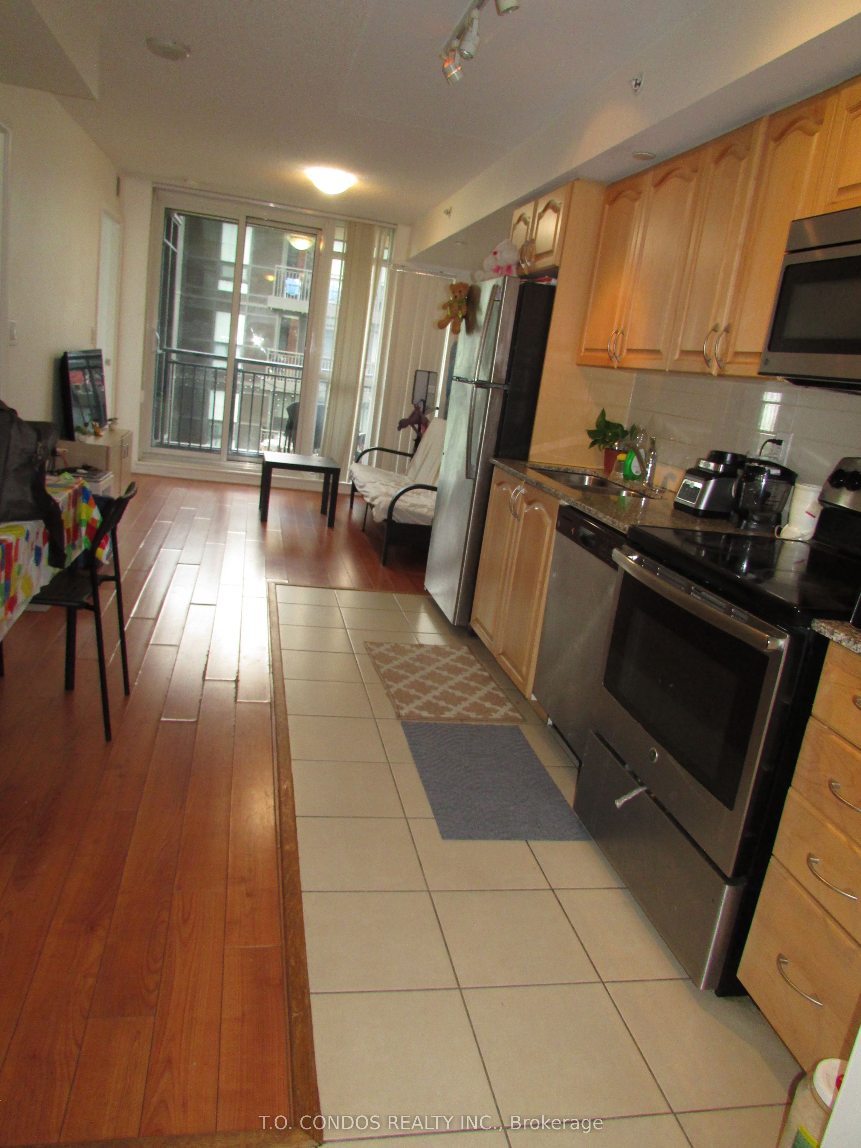 Unit 1103 - 830 Lawrence Avenue W, North York 3