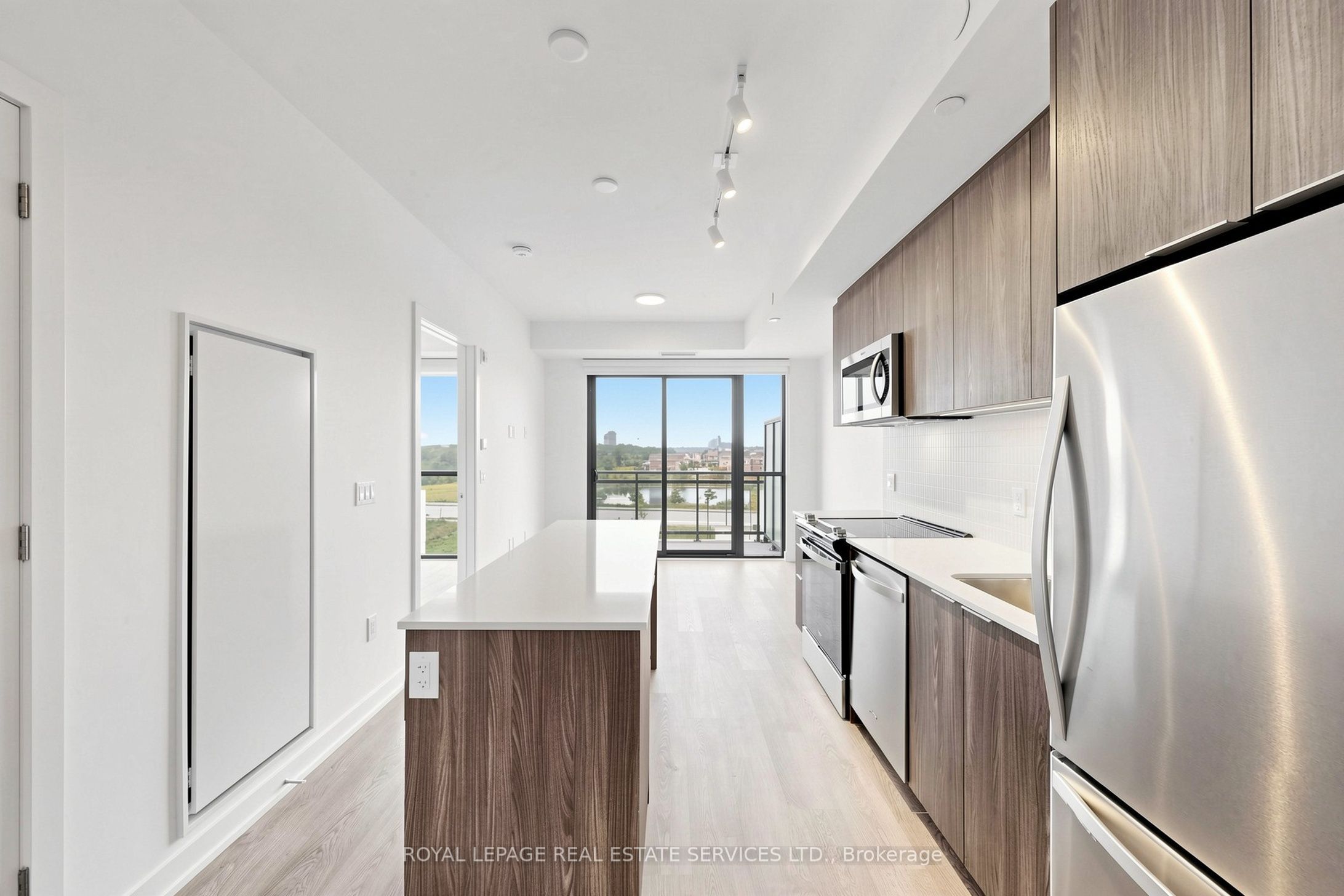 Unit 405 - 740 Whitlock Avenue, Milton 4