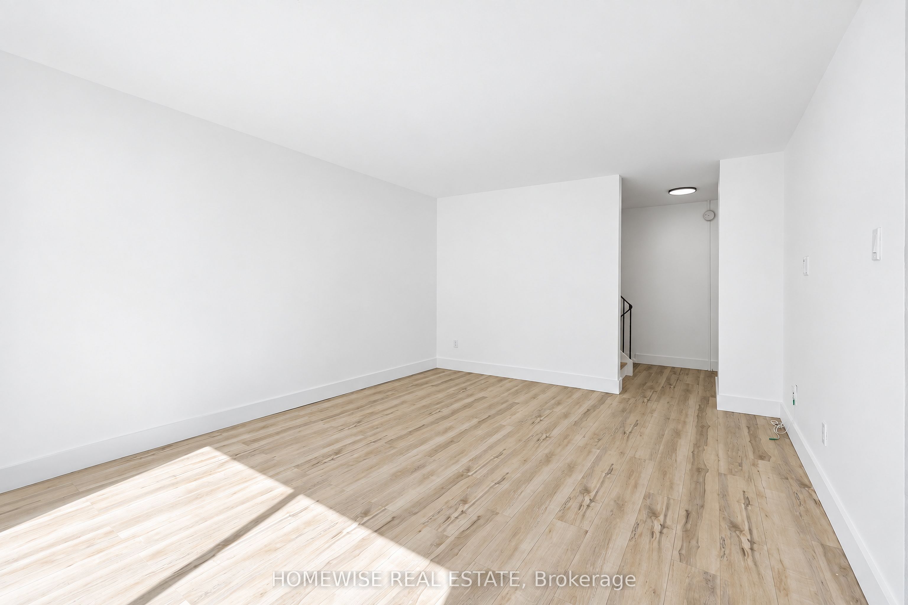 Unit 22 - 35 Swordbill Drive, Etobicoke 5