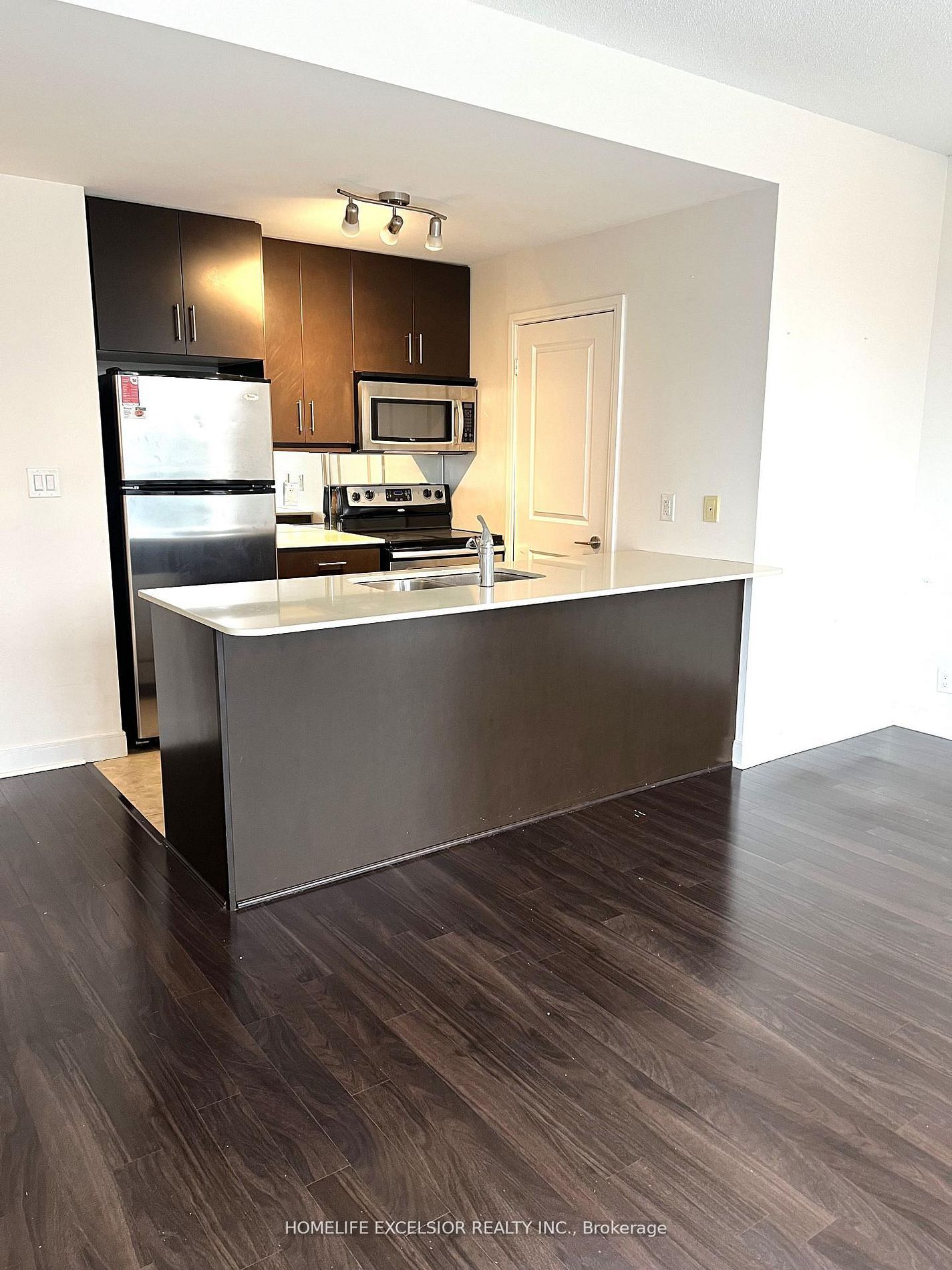 Unit 419 - 4033 Hurontario Street, Mississauga 4
