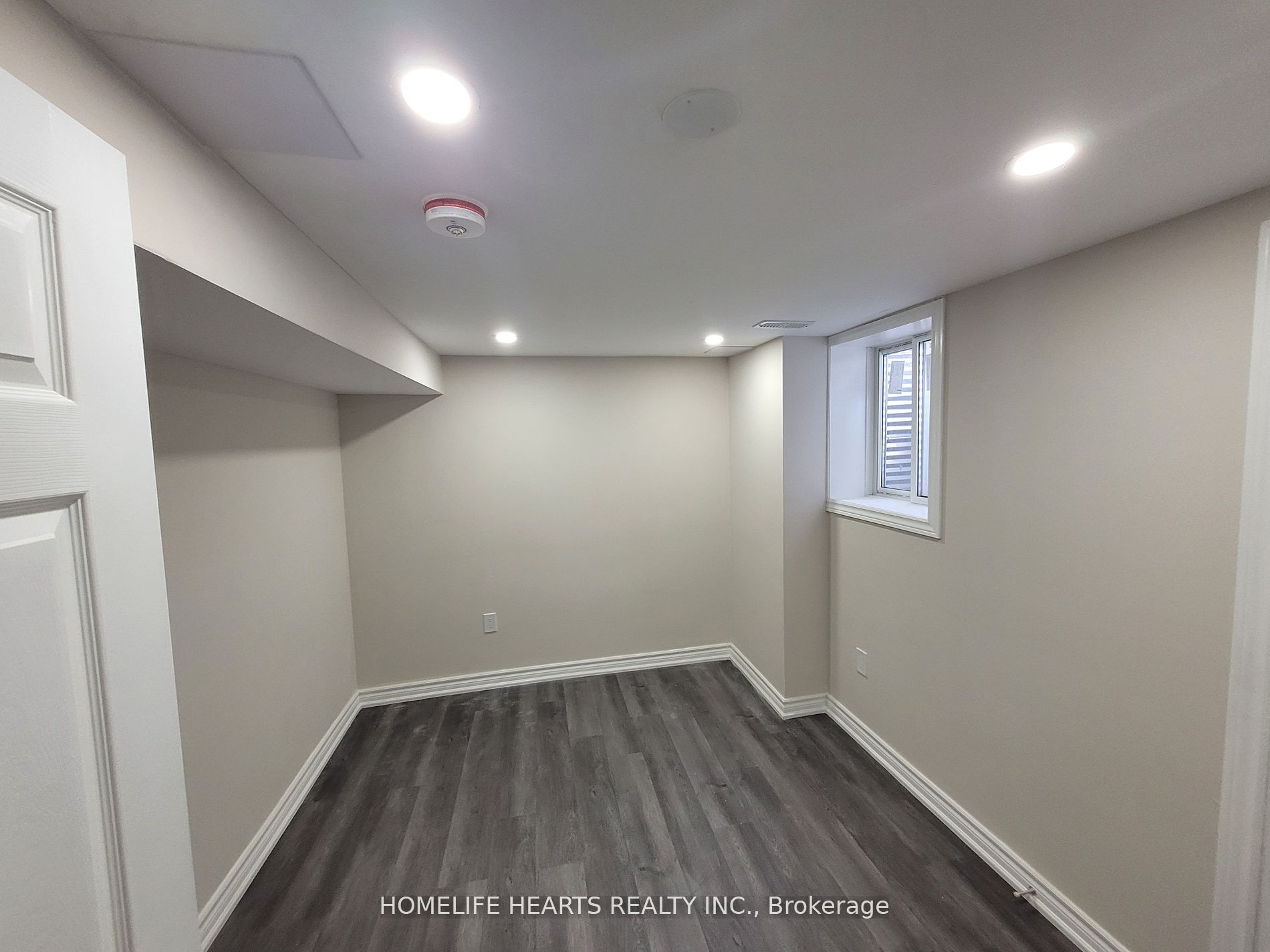 Unit Bsmt - 1107 Thoresby Drive, Oakville 5