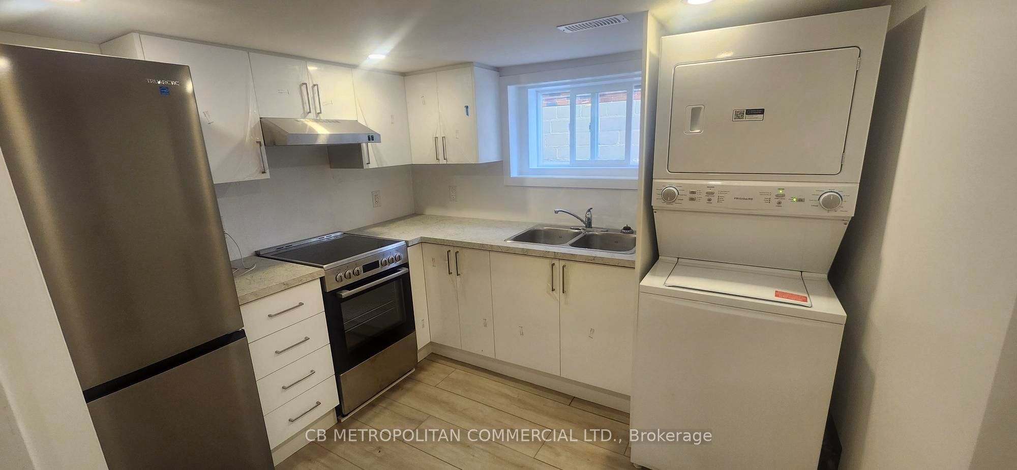 Unit Lower Level - 124 Evans Avenue, Etobicoke 3