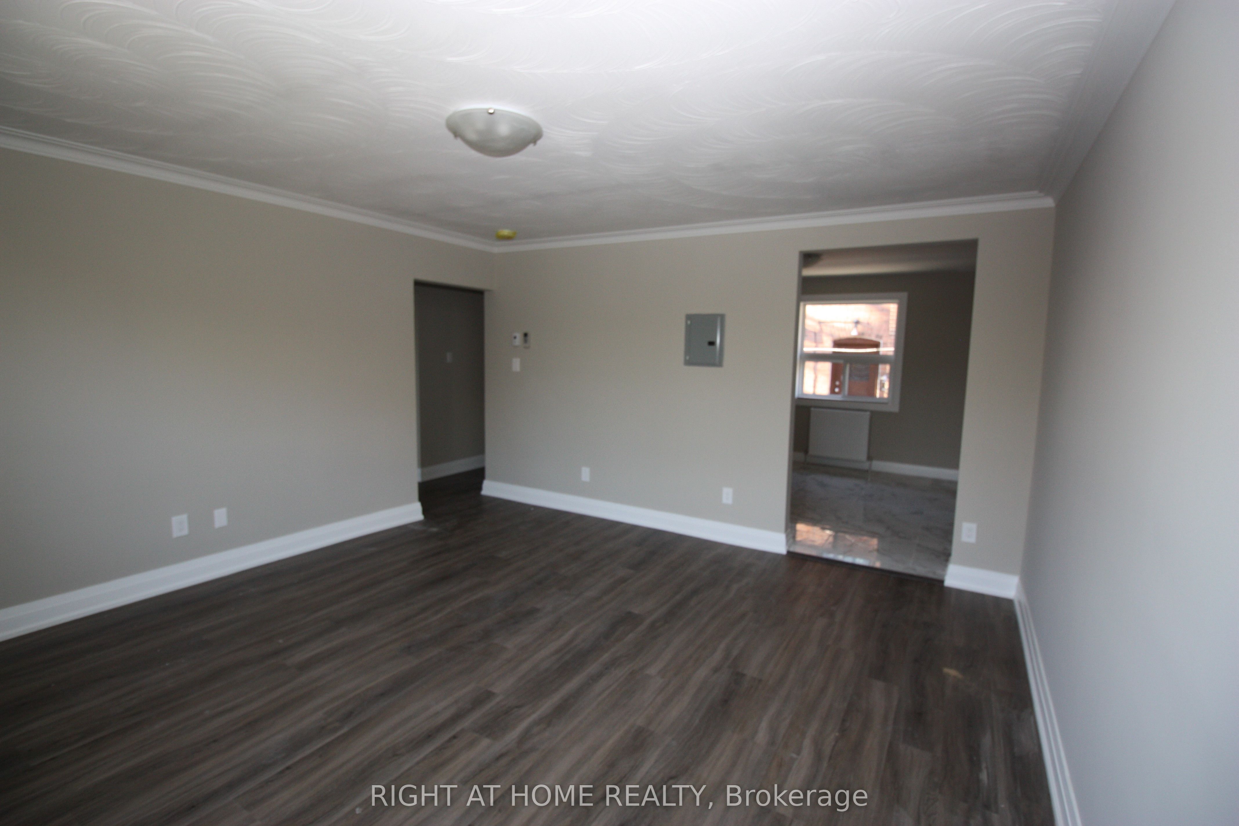 Unit 4 - 2 Glen Gordon Road, Toronto 5