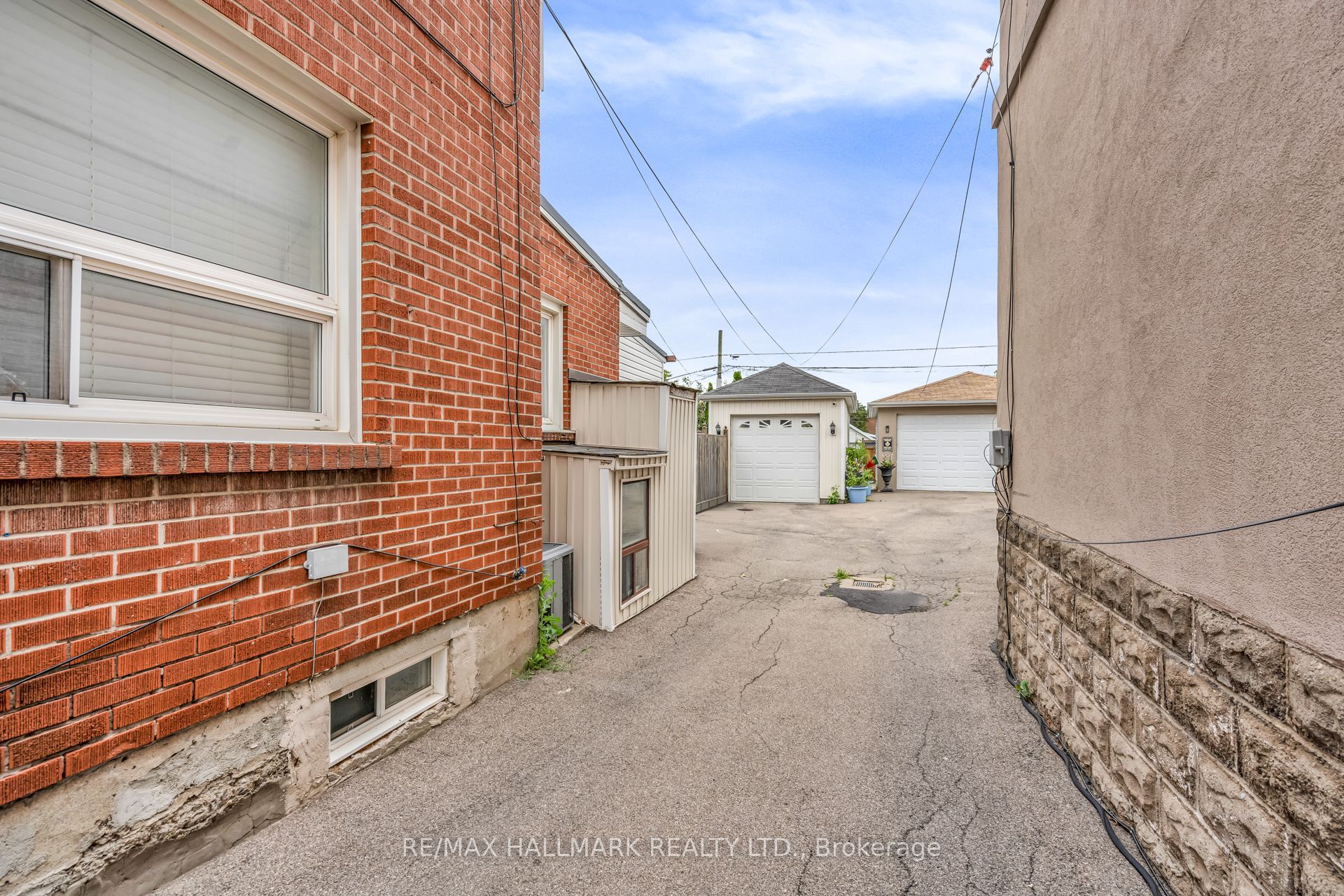 65 Kirknewton Road, Toronto 2