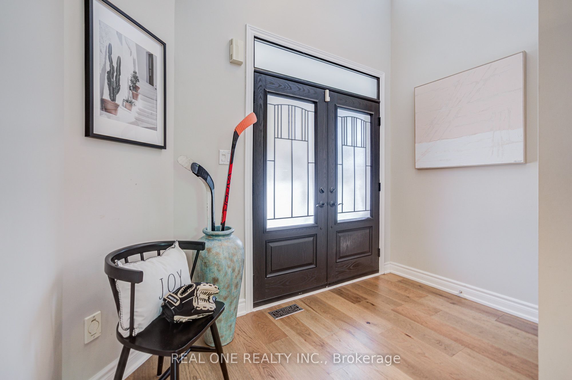 2463 Parkglen Avenue, Oakville 2