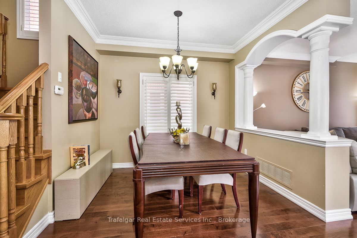 2355 Hilda Drive, Oakville 4