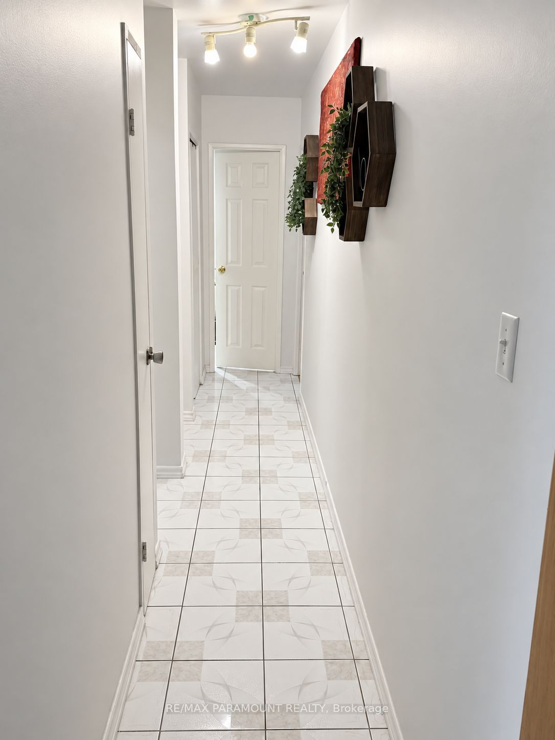 Unit 1813 - 390 Dixon Road, Etobicoke 5
