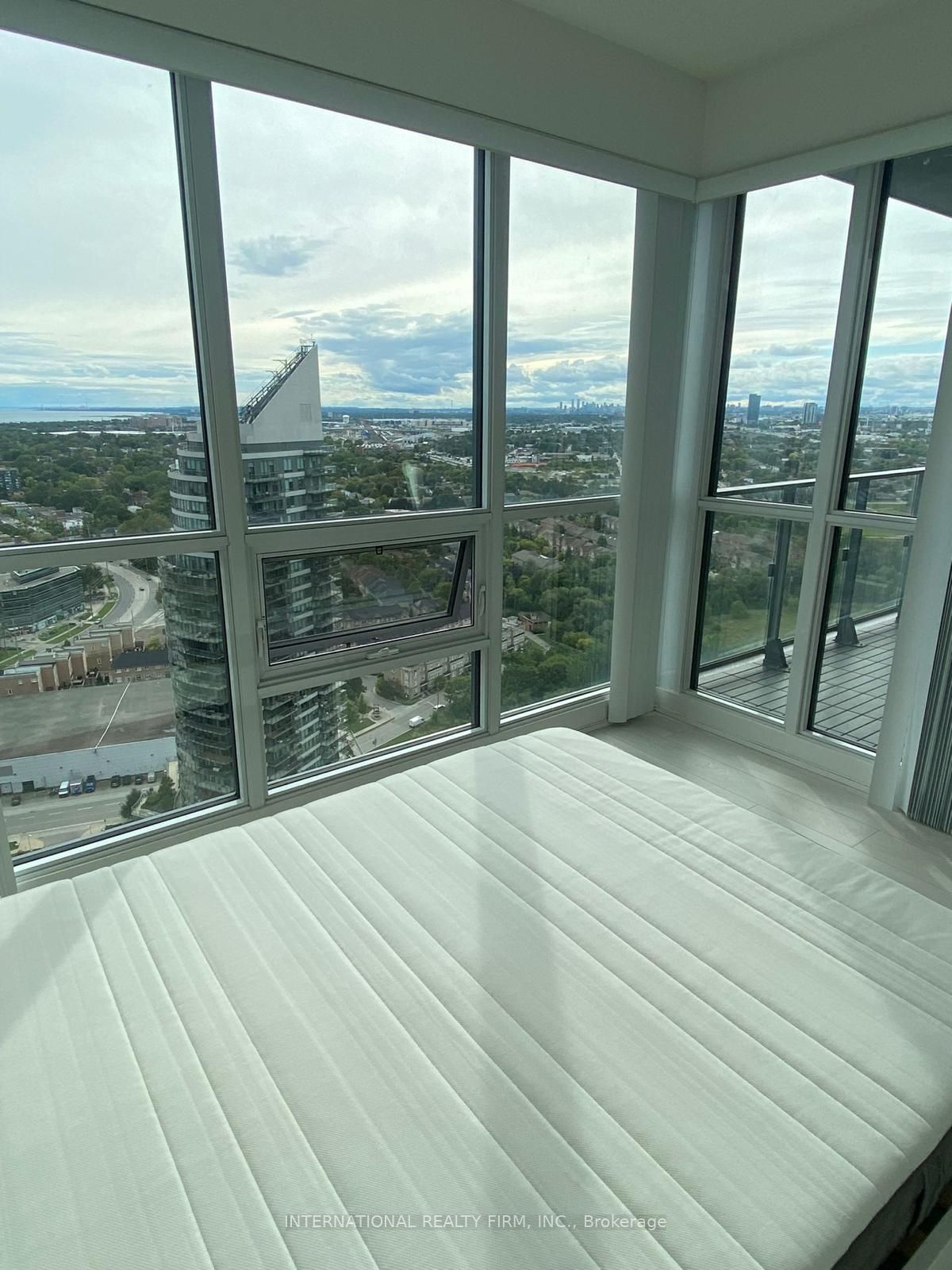 Unit 3606 - 2212 Lakeshore Road W, Etobicoke 5