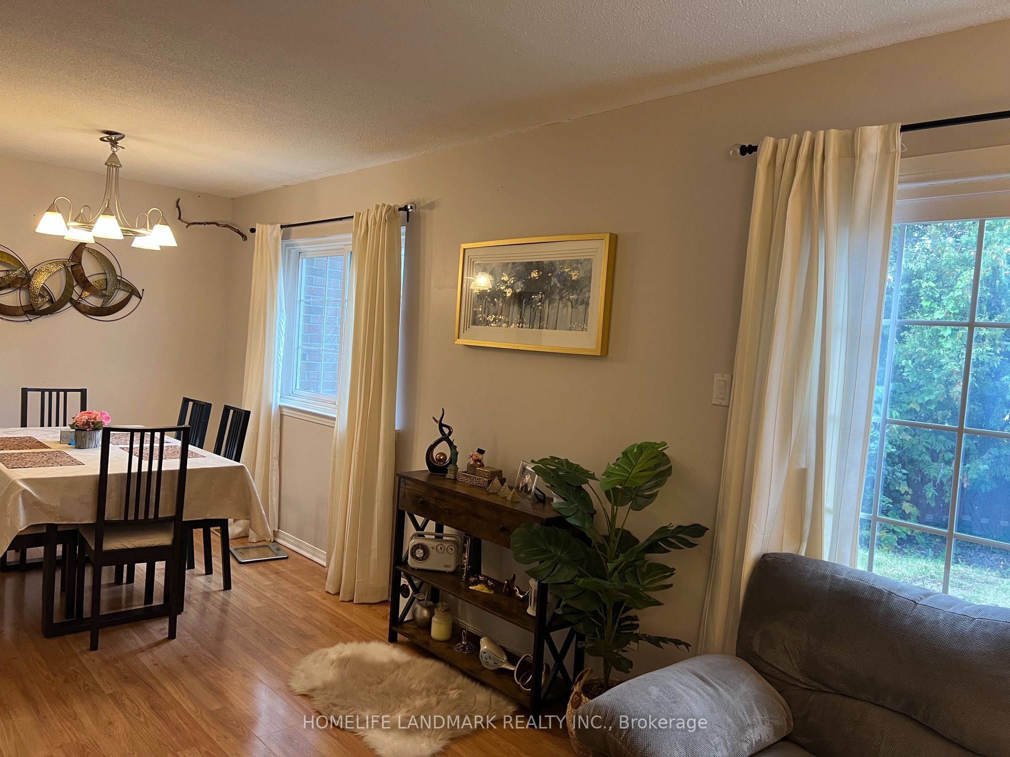6043 Chidham Crescent, Mississauga 3