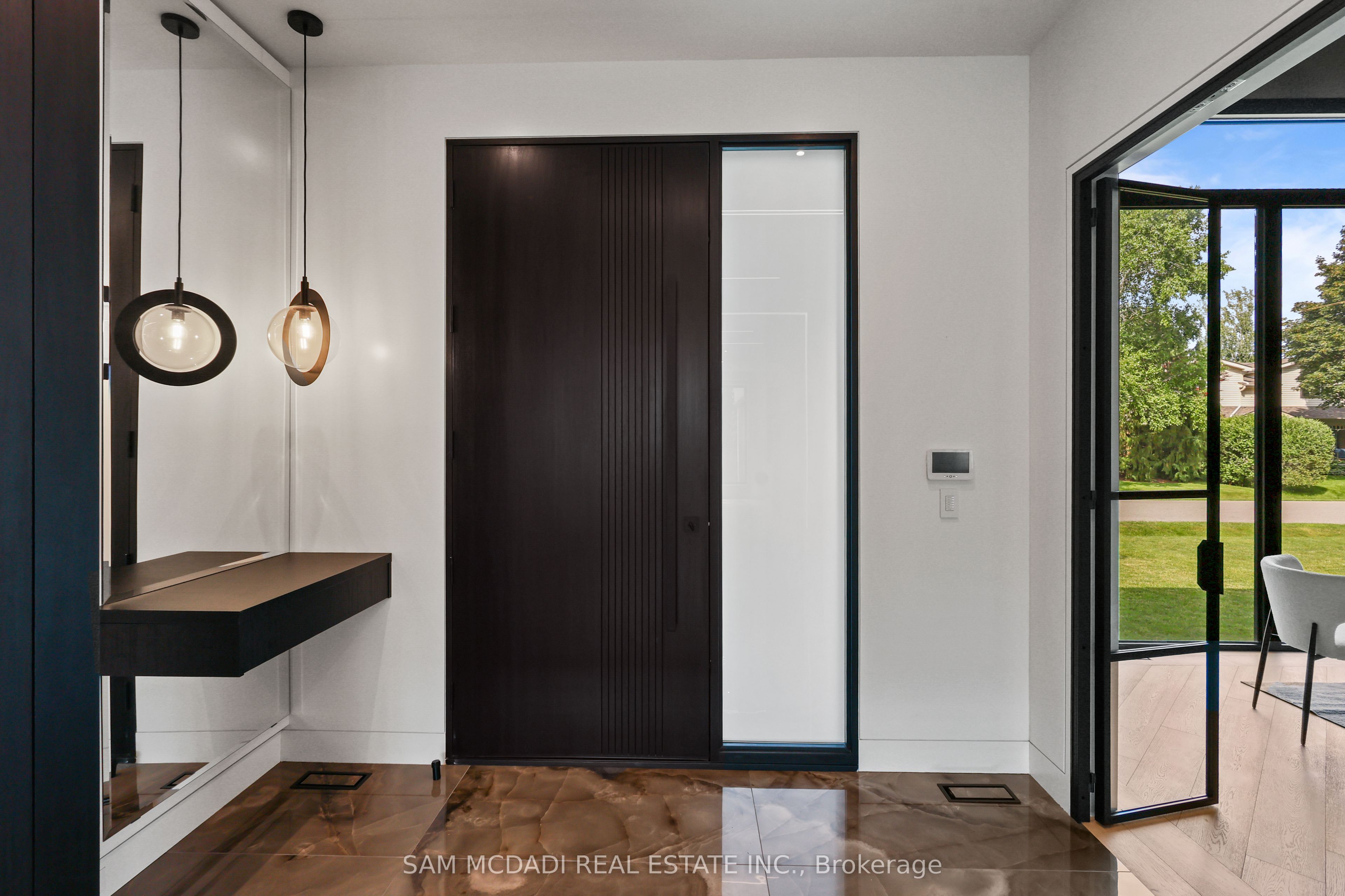 2186 Harcourt Crescent, Mississauga 3