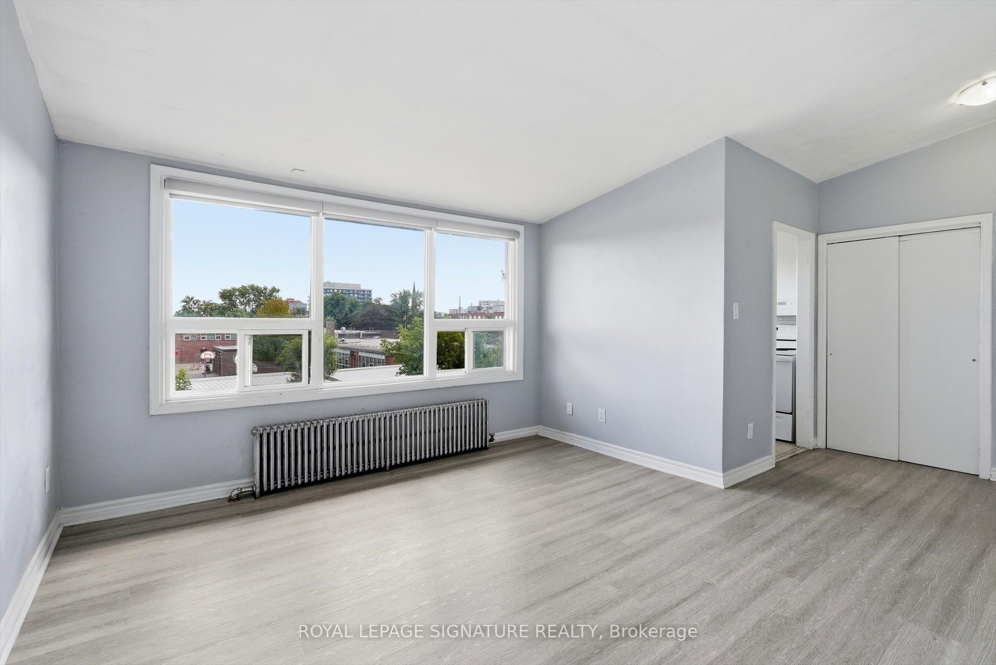 Unit 301 - 49 Cuffley Crescent S, North York 5