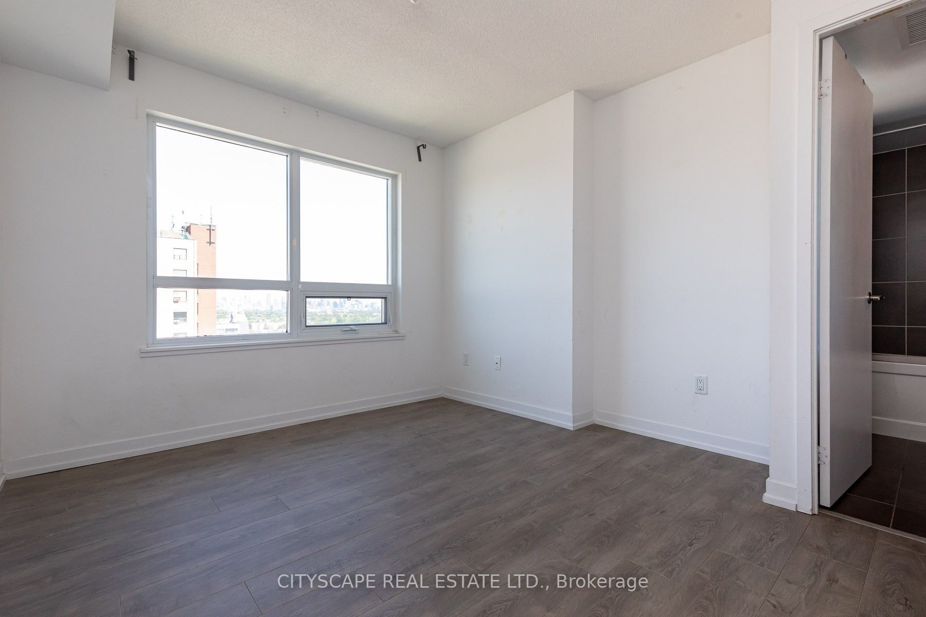 Unit 2304 - 1410 Dupont Street, Toronto 5