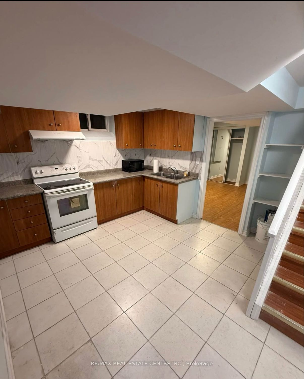 Unit BSMT - 66 Mistdale Crescent, Brampton 4
