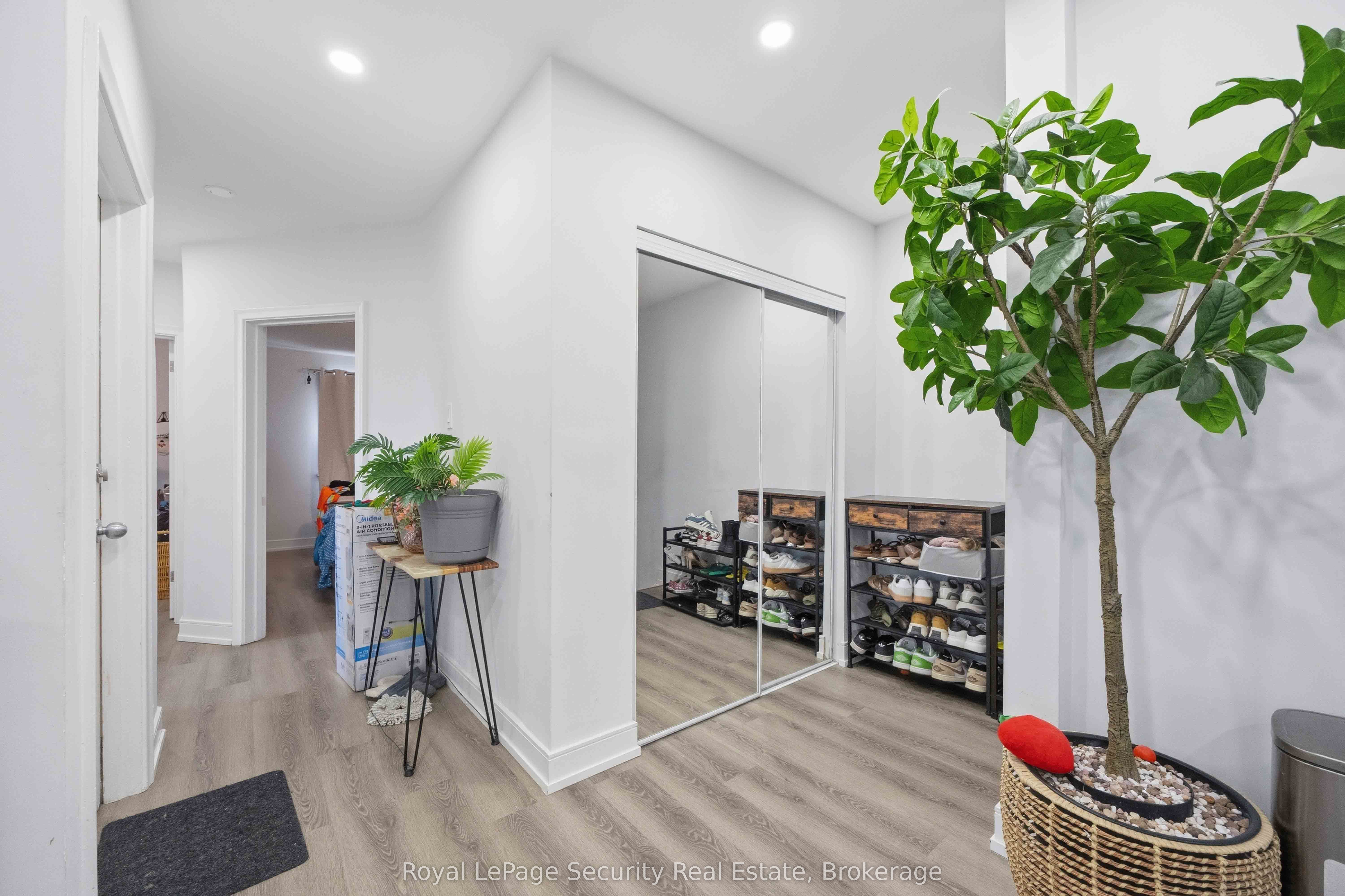 Unit 3 - 58 Leduc Drive, Etobicoke 3