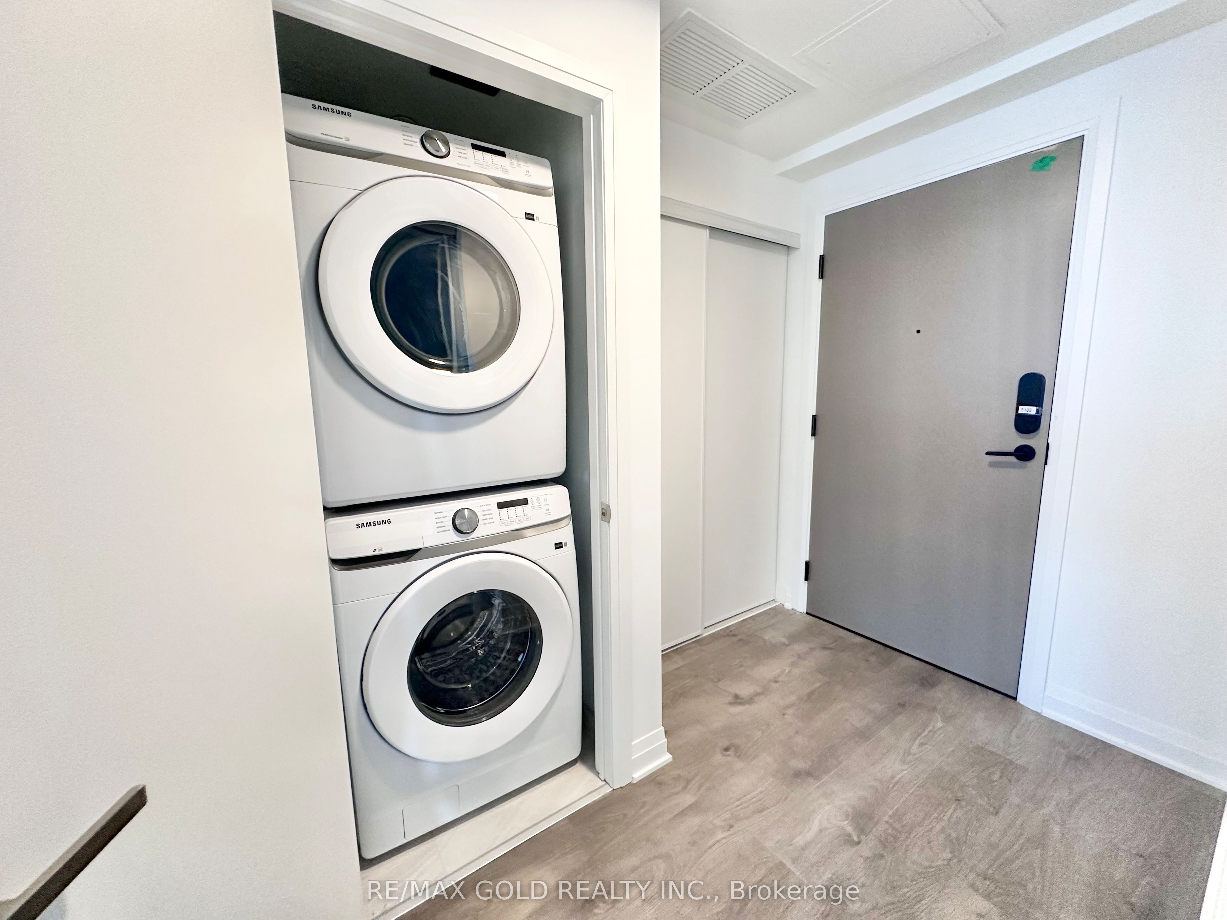 Unit 5103 - 4015 The Exchange, Mississauga 3