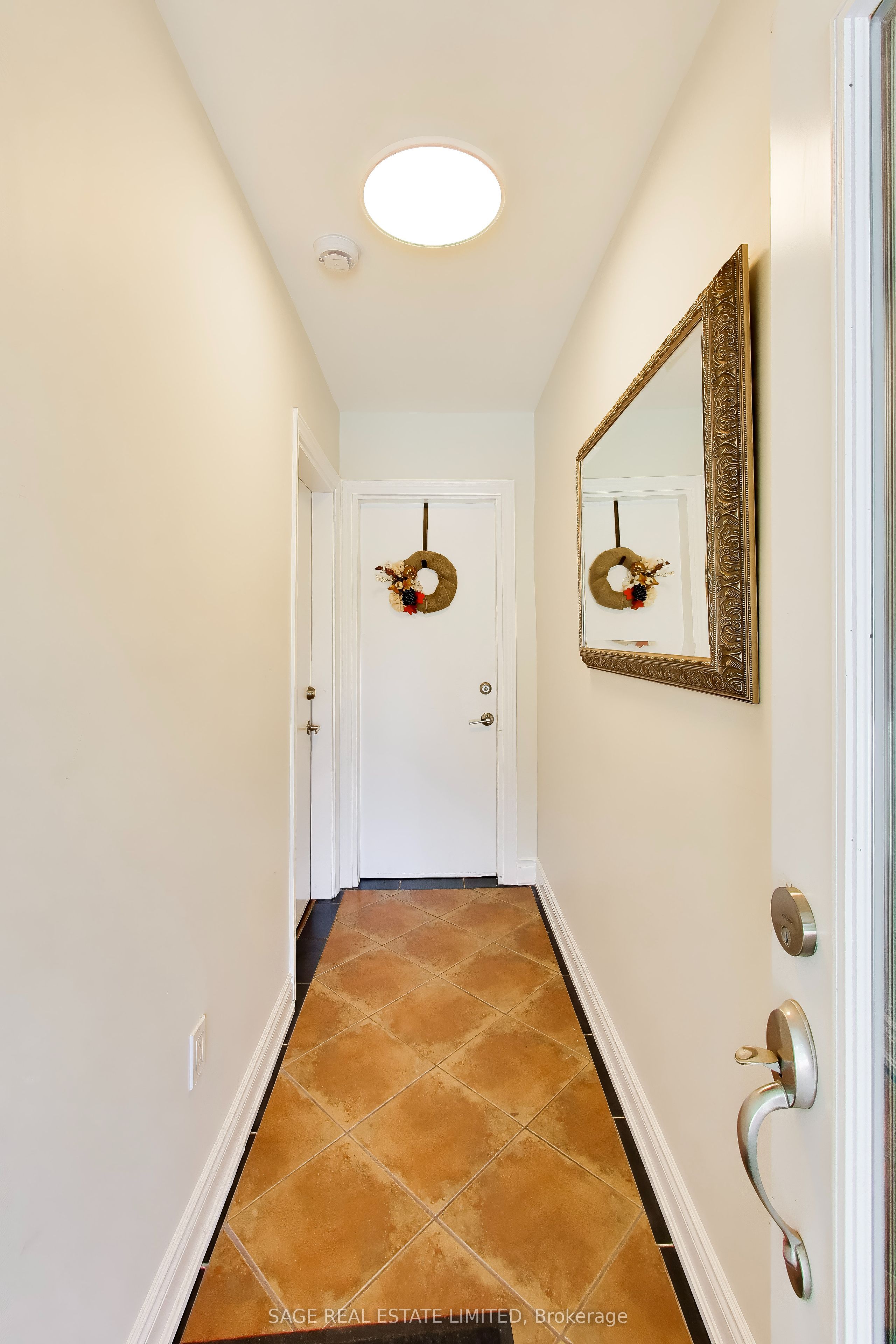 Unit Main - 32 Castleton Avenue, Toronto 5