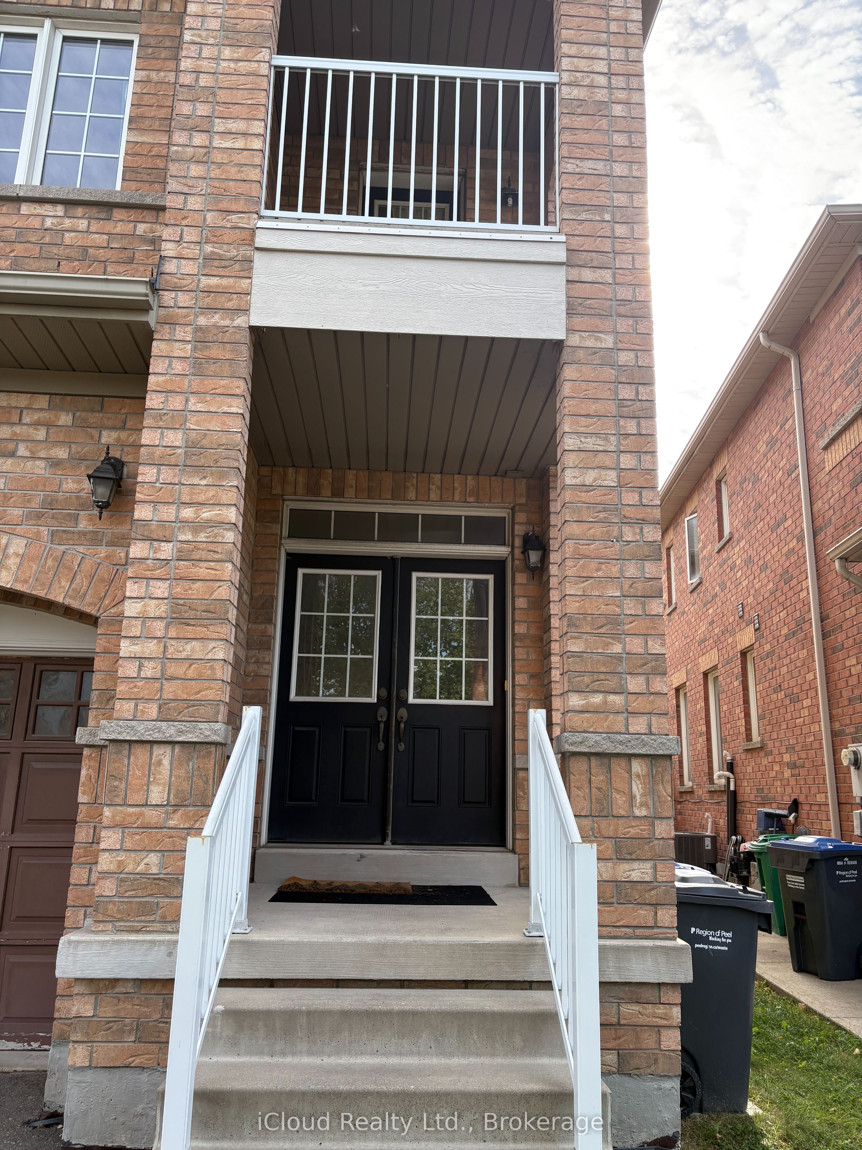 539 Coach Drive, Mississauga 3