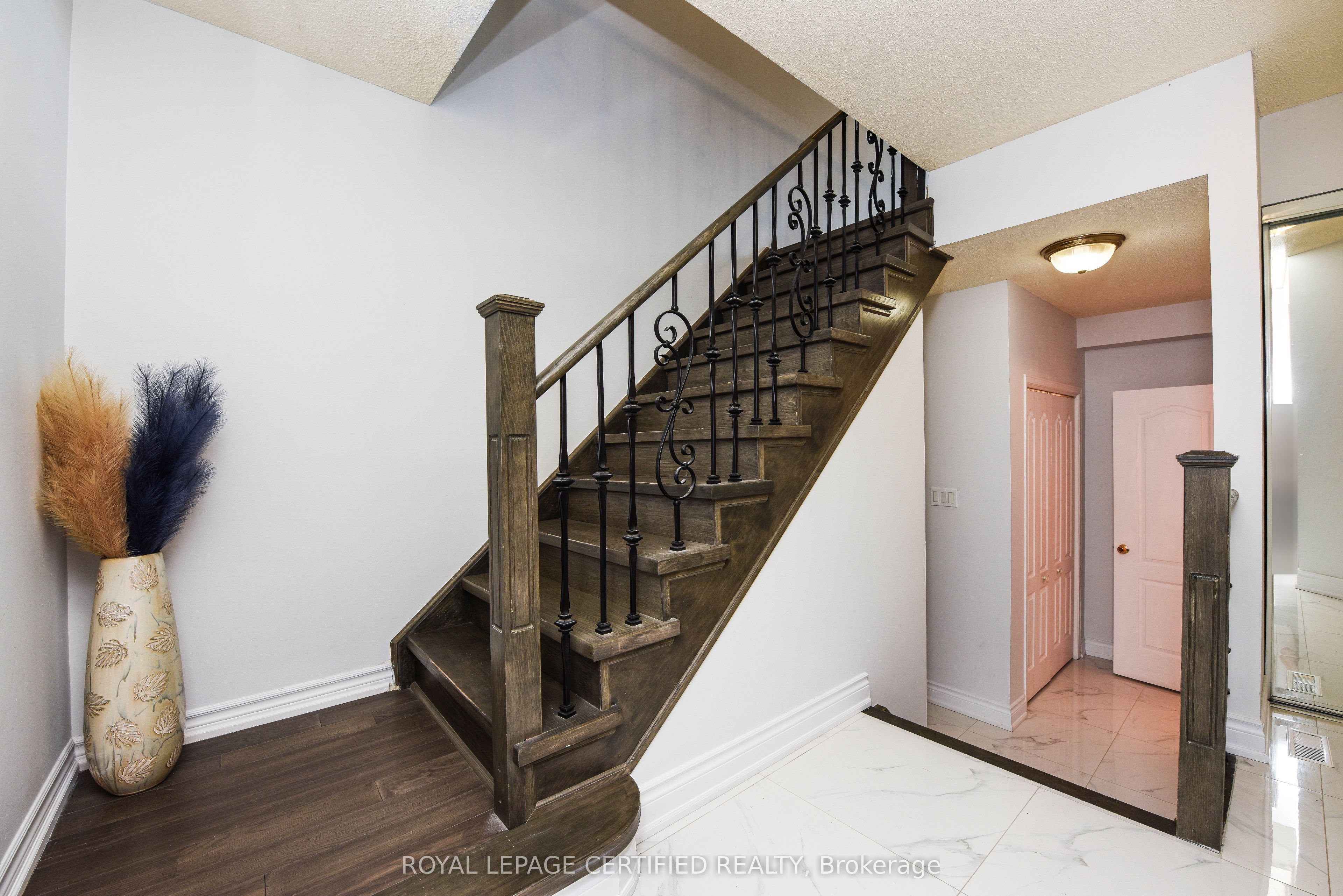 6037 Clover Ridge Crescent, Mississauga 2