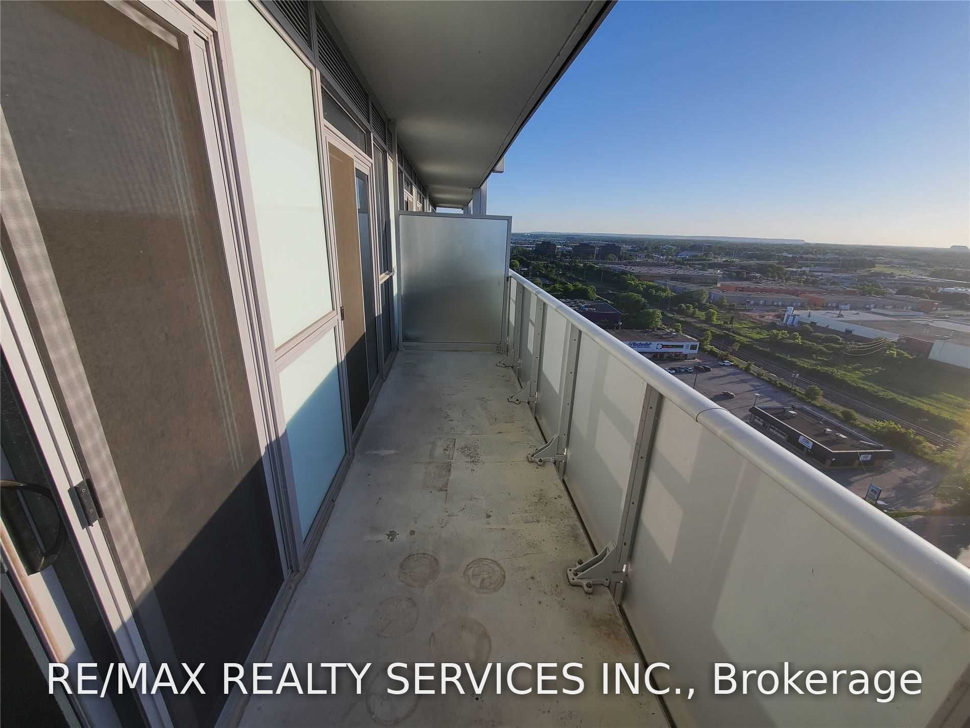 Unit 1701 - 65 Speers Road, Oakville 4