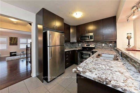 23 BEVINGTON Road, Brampton 5