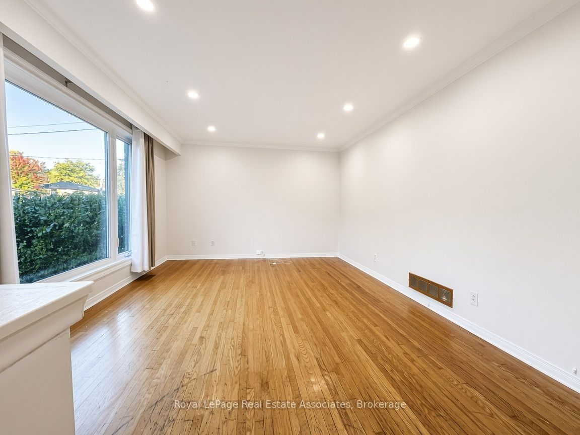 Unit Upper - 10 Elizabeth Street, Halton Hills 3