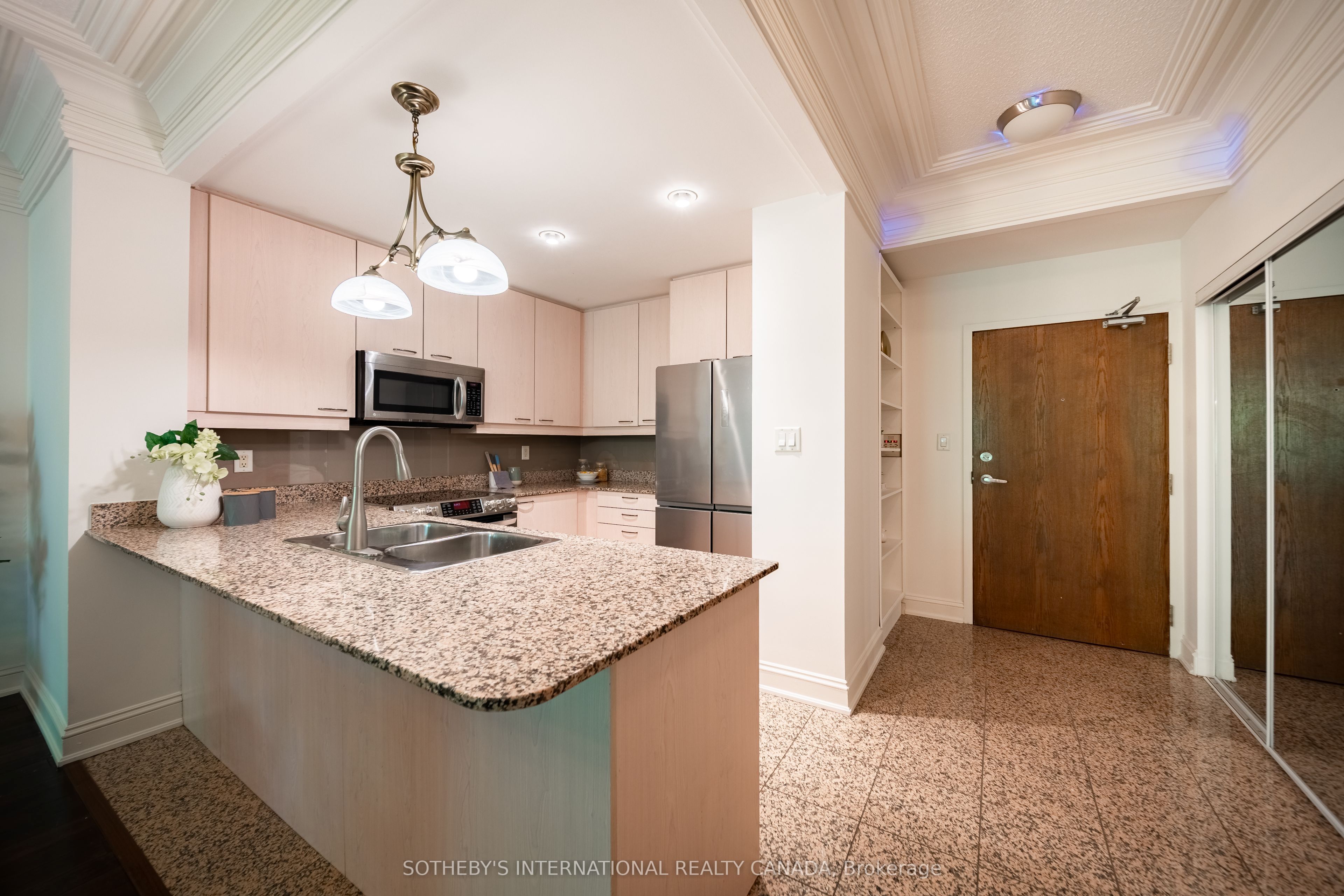 Unit 302 - 80 Palace Pier Court, Etobicoke 5