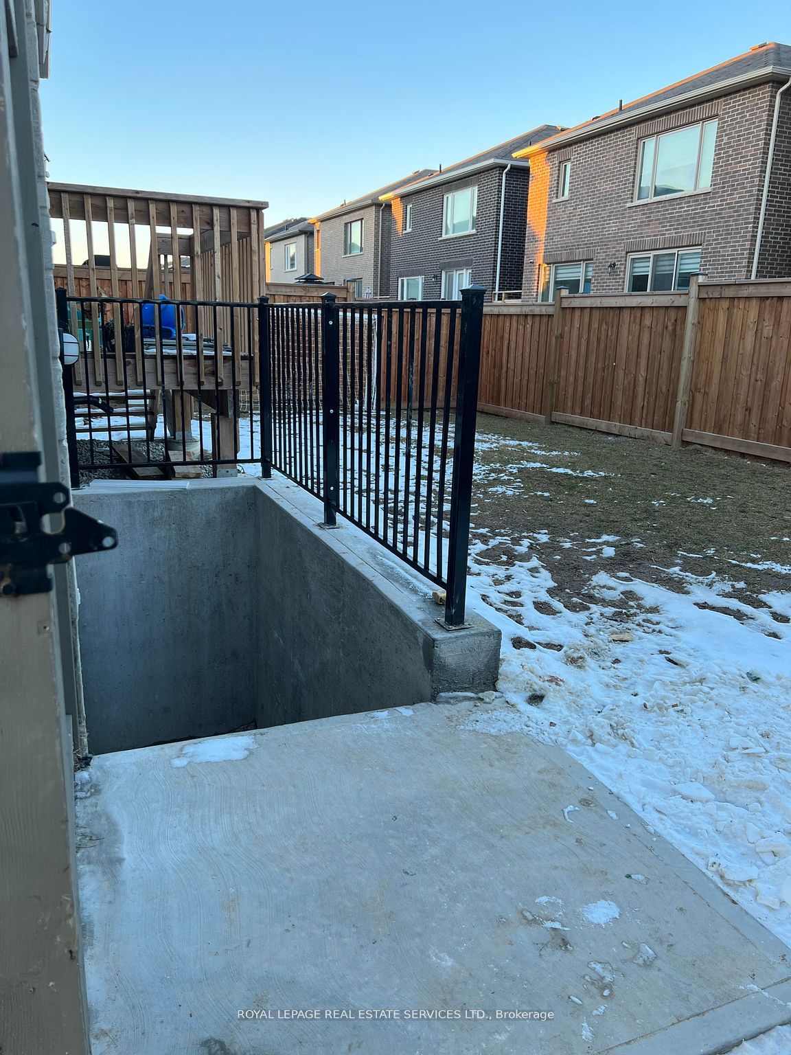 506 Kennedy Circle W, Milton 3