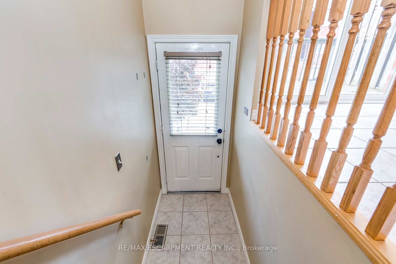 Unit 51 - 1751 Lampman Avenue, Burlington 3
