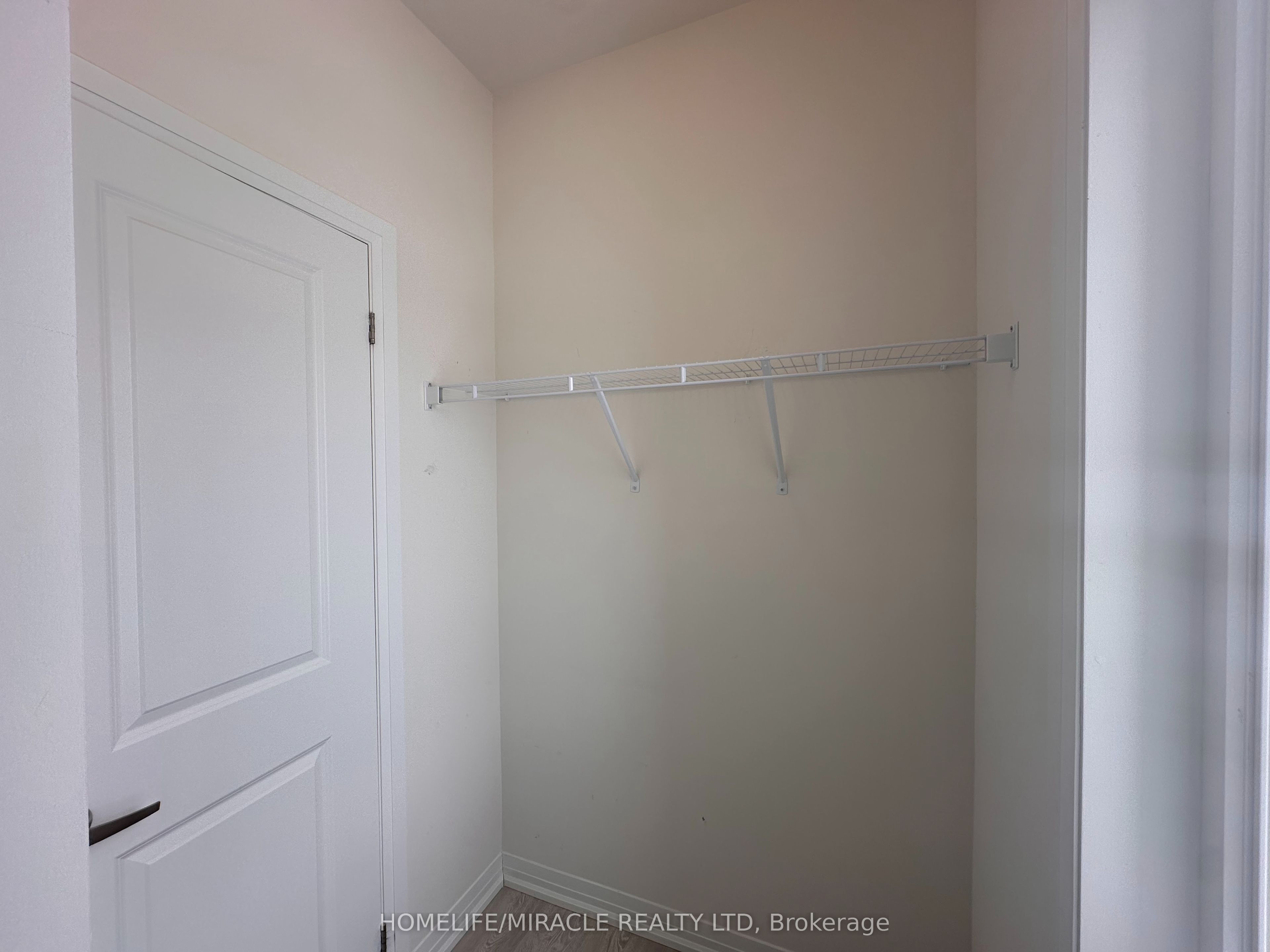Unit 2 - 30 Skyridge Drive, Brampton 4
