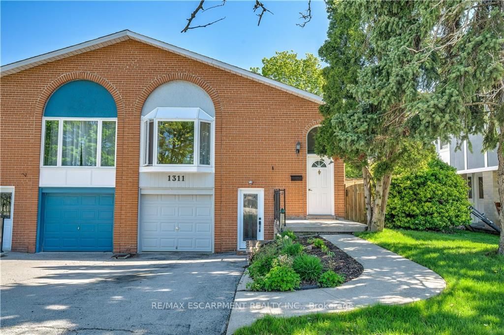 1311 Consort Cres, Burlington, Ontario L7M1J8 Sold History HouseSigma