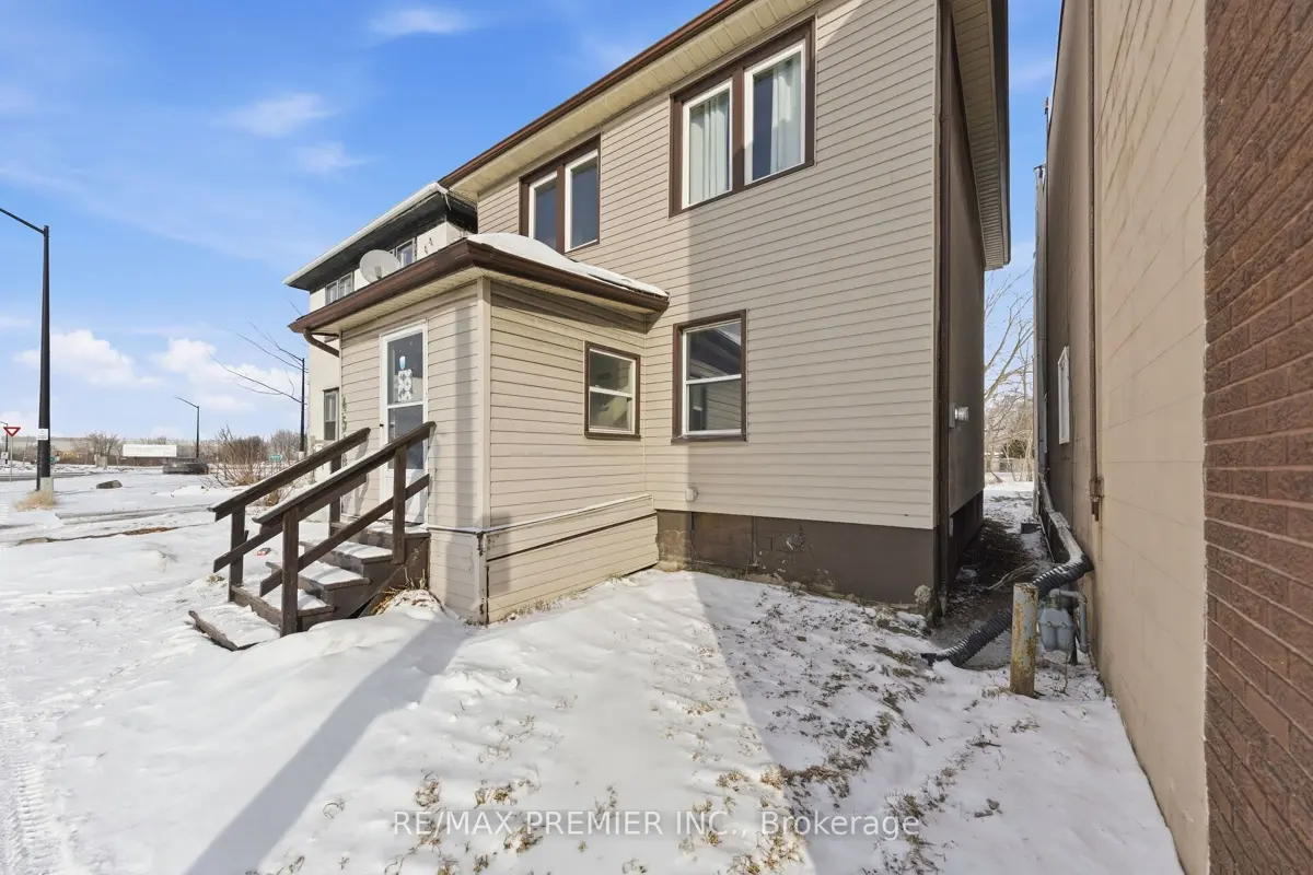 4548 Victoria Avenue, Niagara Falls, Ontario Listing History | HouseSigma