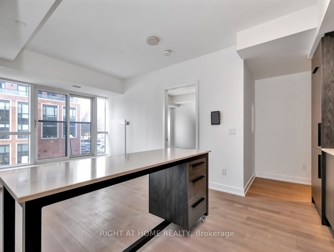 Unit 205 - 560 Rideau Street, Ottawa 4
