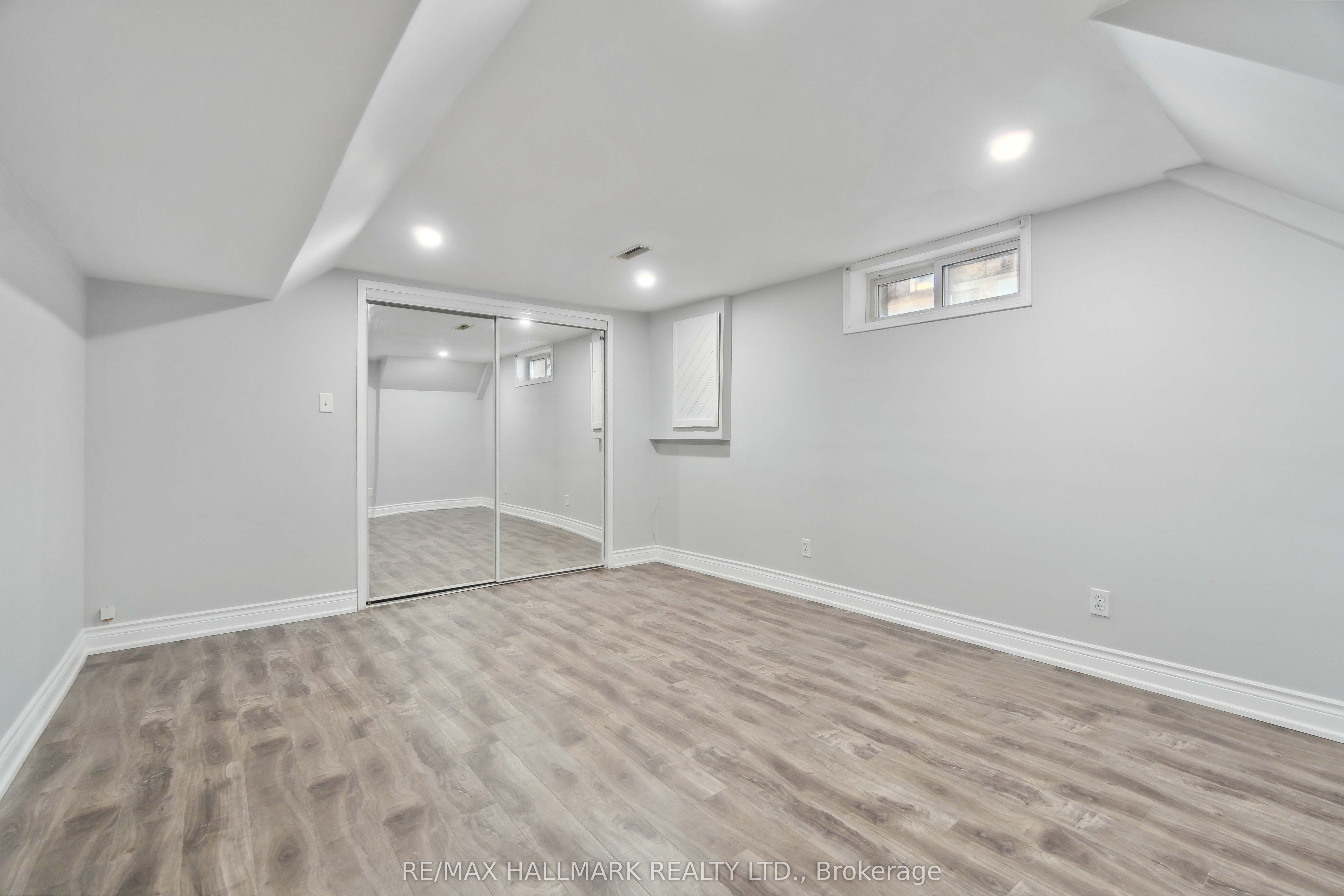Unit Lower - 91 Boston Crescent, Hamilton 4