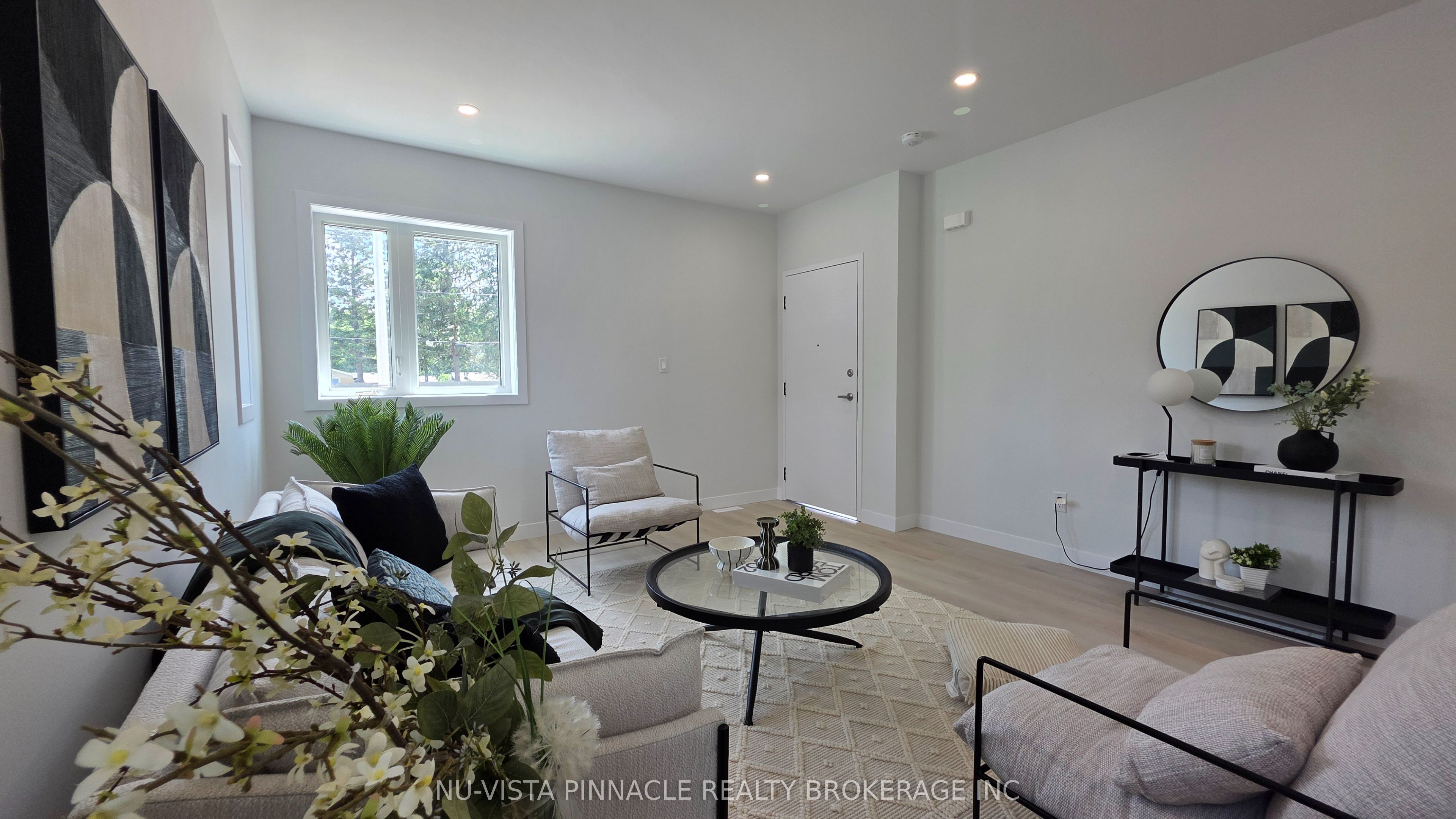 Unit 21 - 1208 Fanshawe Park Road E, London 5