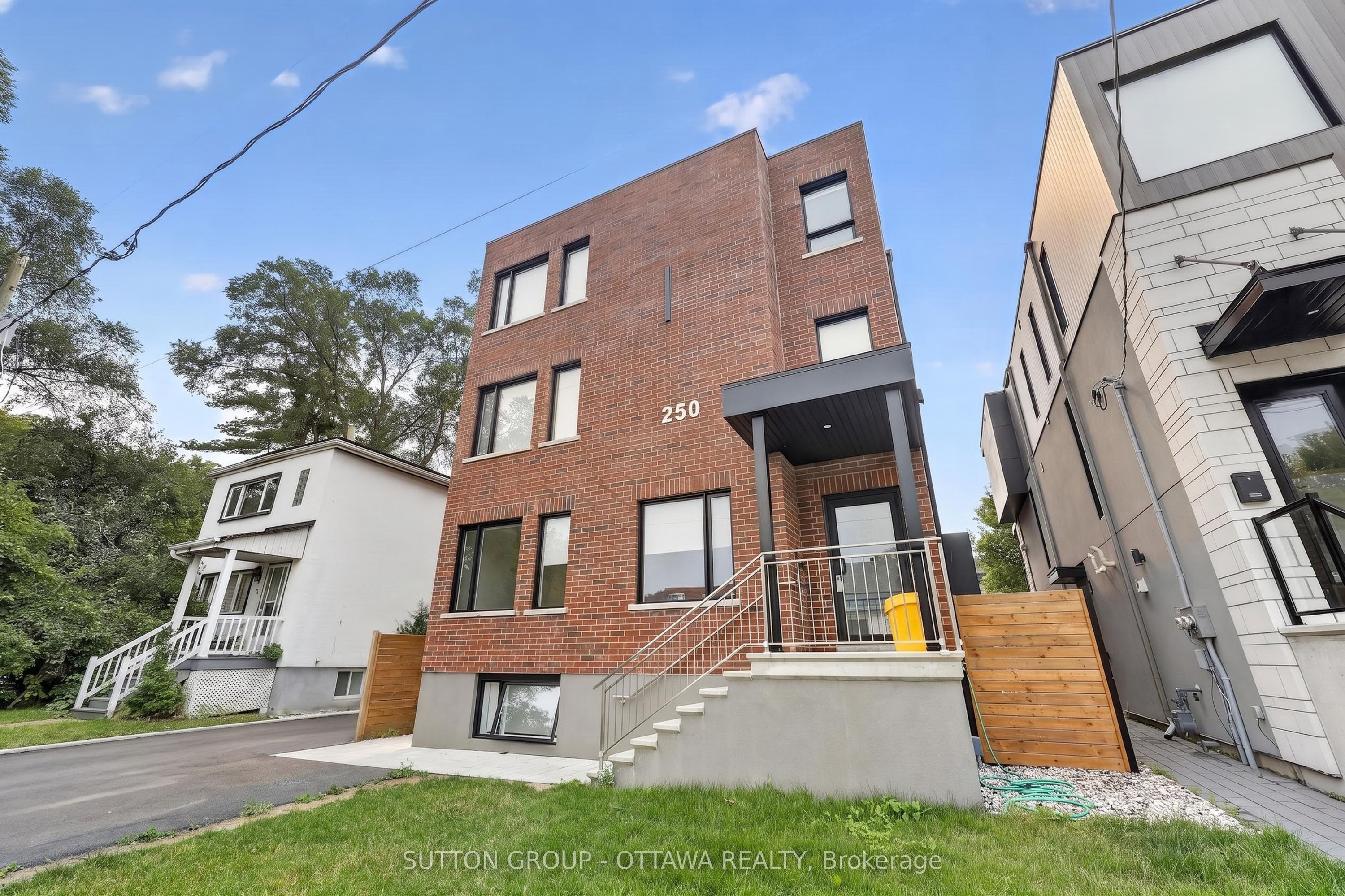 Unit 5 - 250 Ferland Street, Ottawa 2