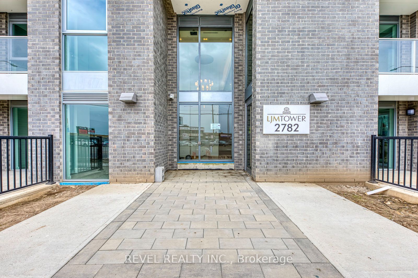 Unit 1107 - 2782 Barton Street E, Hamilton 3
