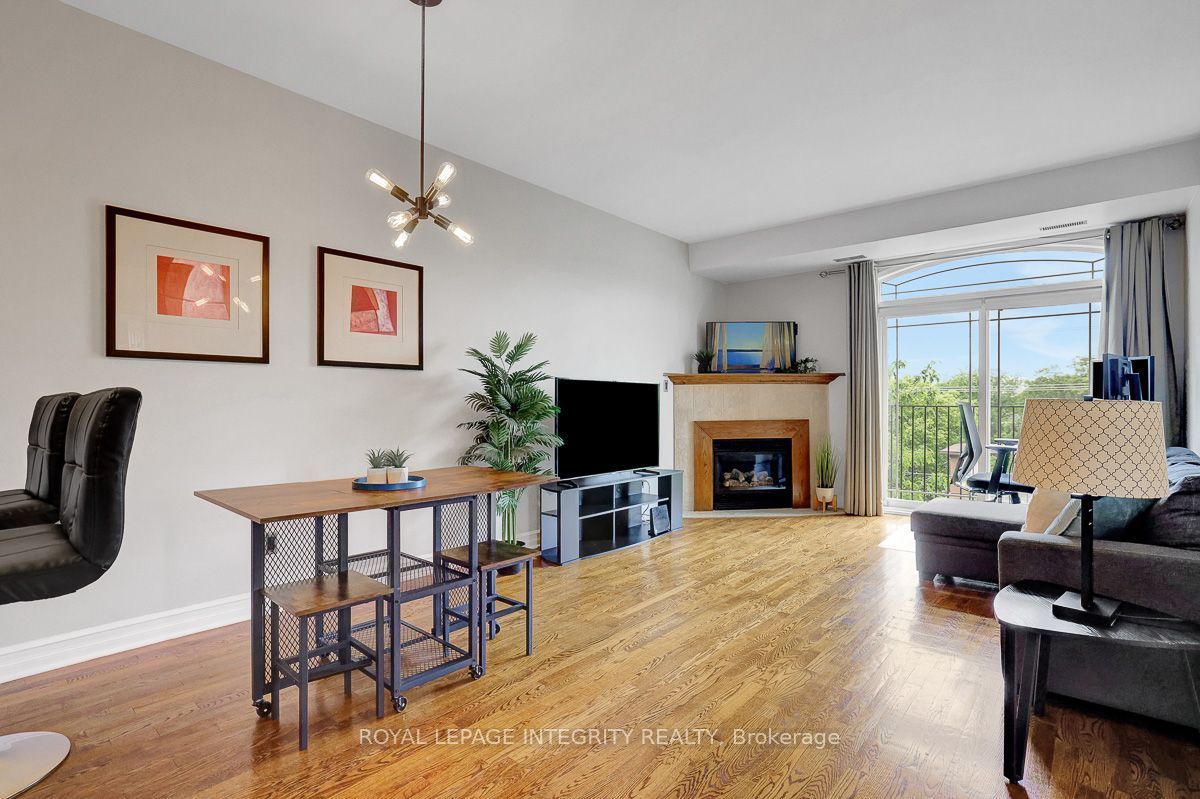 Unit 402 - 711 Churchill Avenue N, Ottawa 3