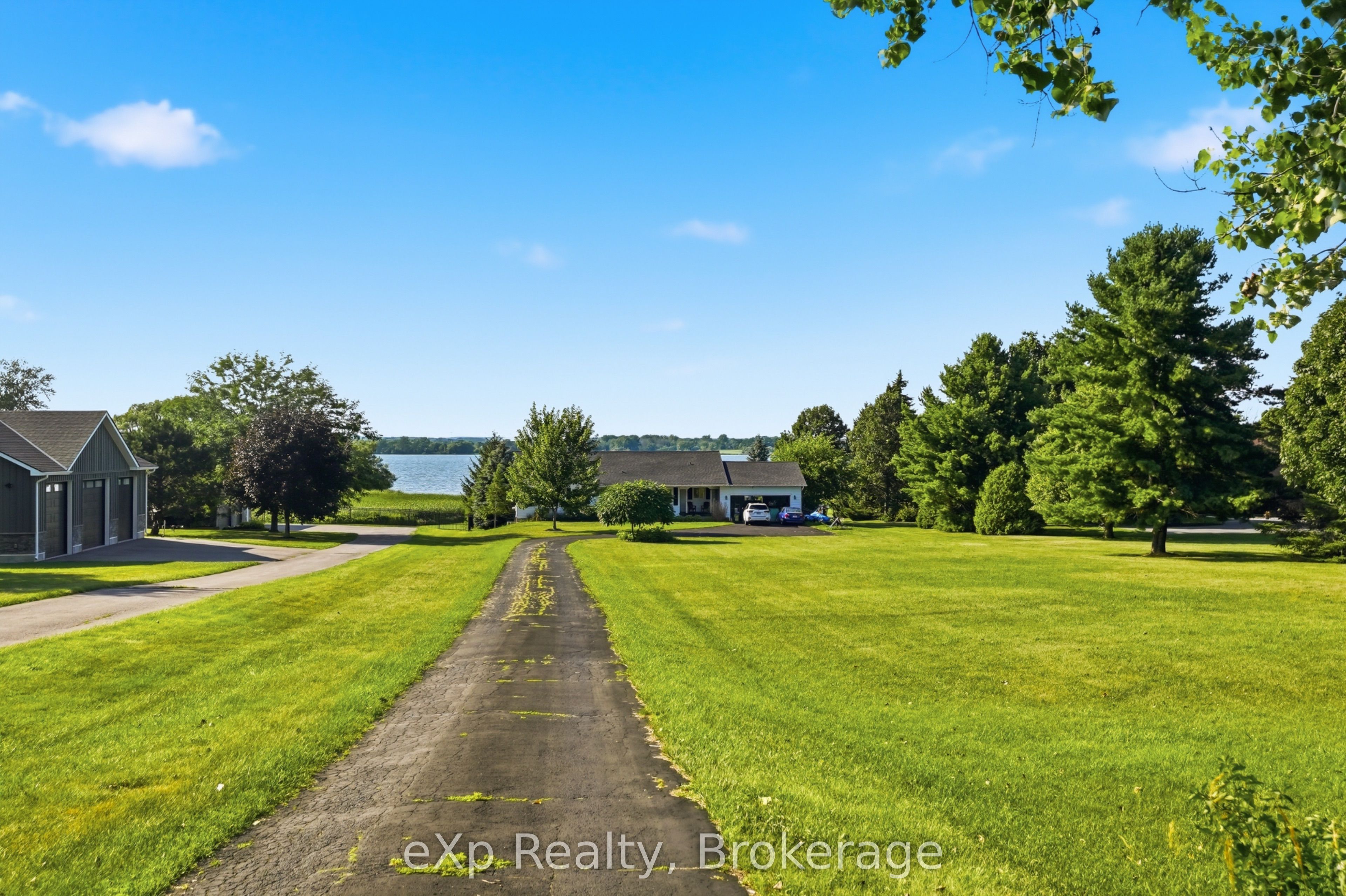 2352 County Road 3, Prince Edward County 2