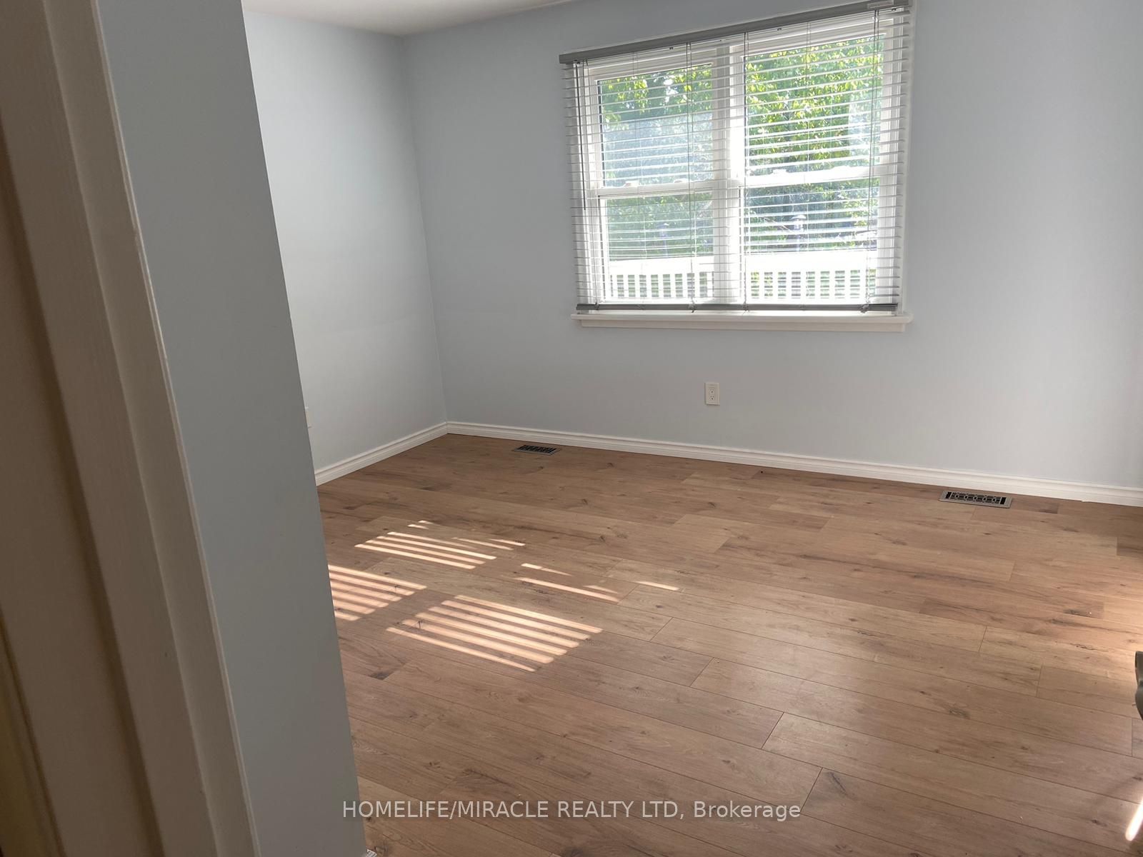 Unit Main floor - 25 Thornridge Crescent, Kitchener 3