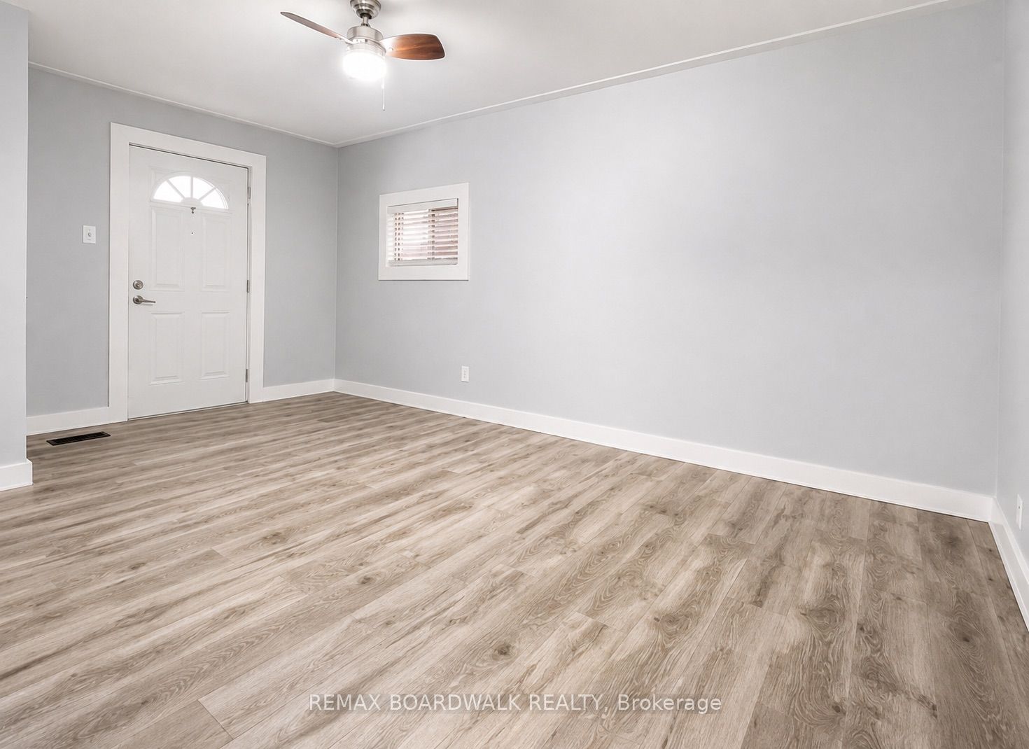 Unit 1 - 332 Shakespeare Street, Ottawa 4