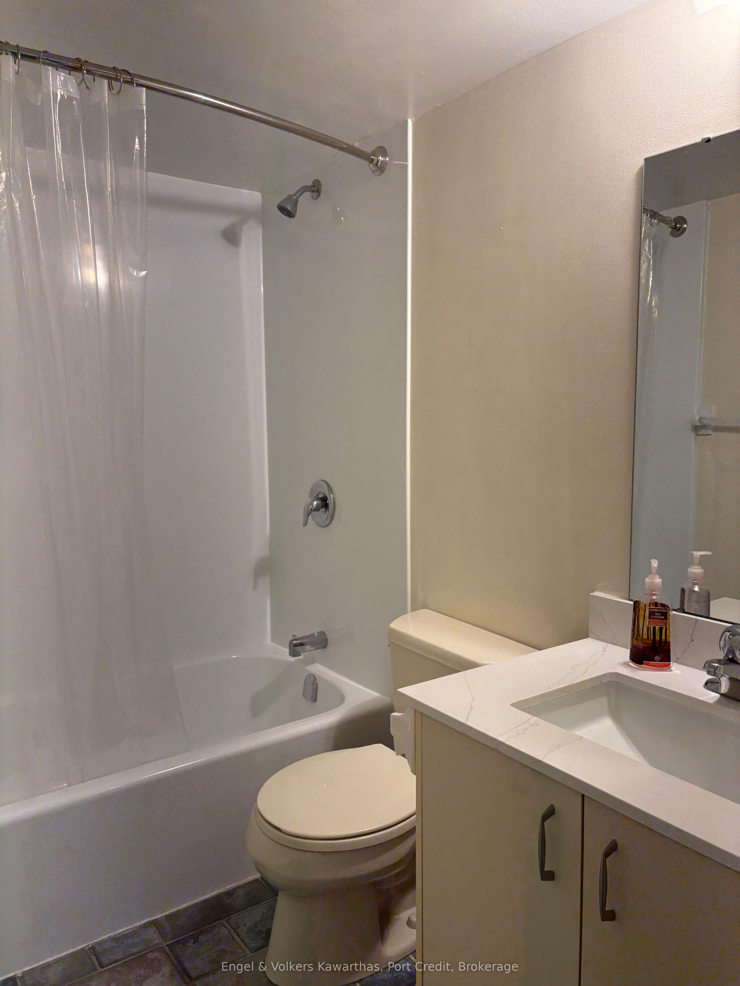Unit 204 - 1429 Clearview Drive, Peterborough 4